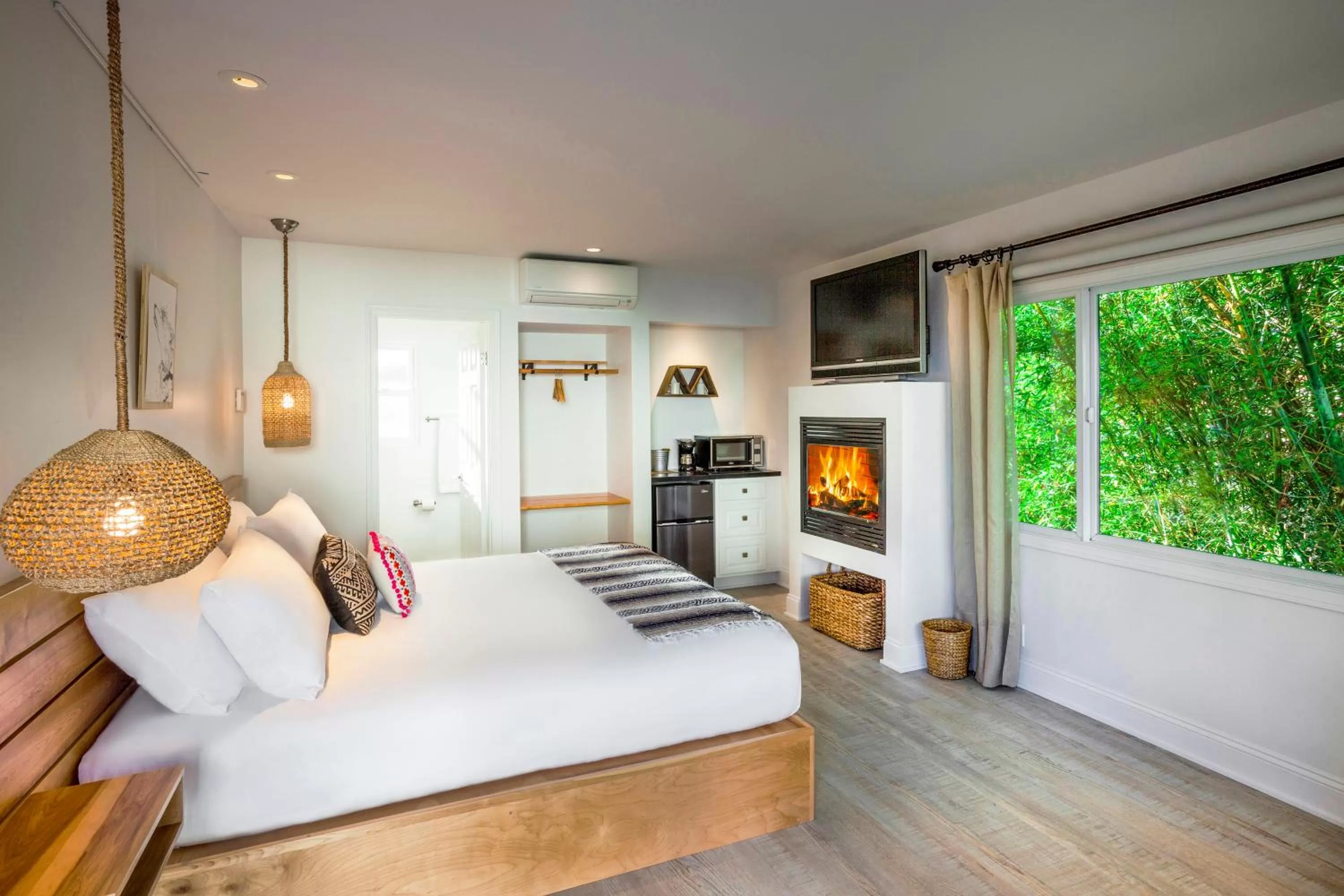 Bed in Blue Sands Inn, A Kirkwood Collection Hotel