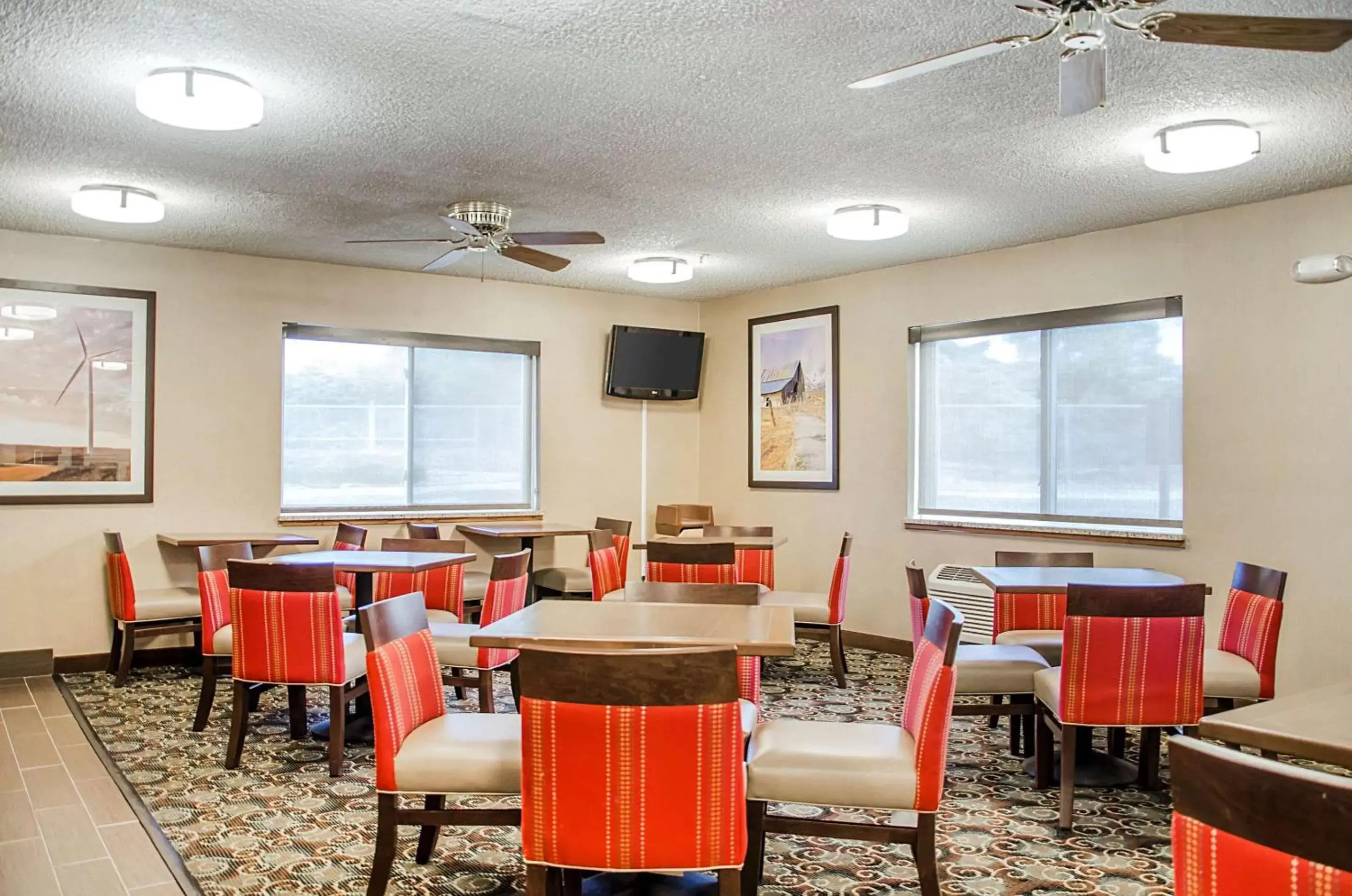 Restaurant/Places to Eat in Comfort Inn Idaho Falls