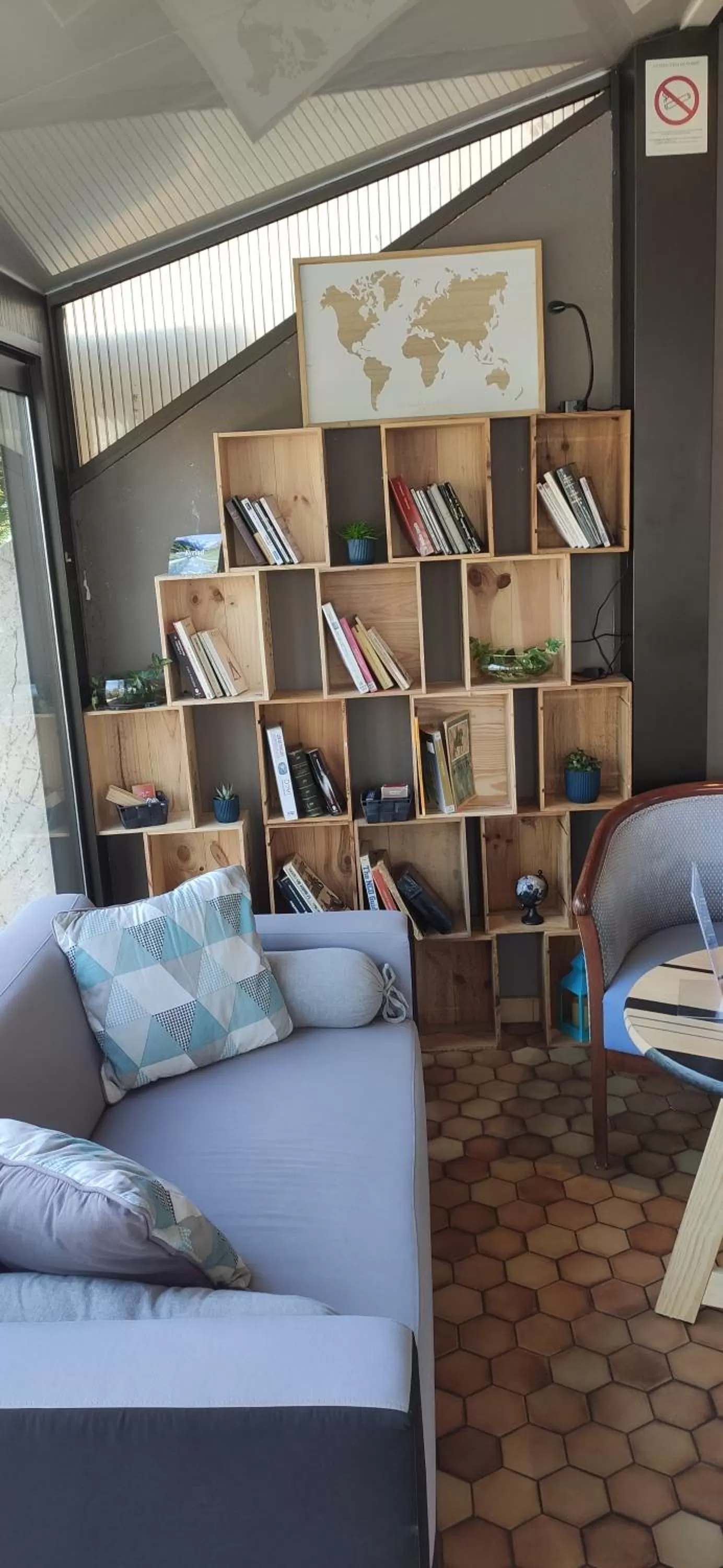 Communal lounge/ TV room in Kyriad Tarbes Odos