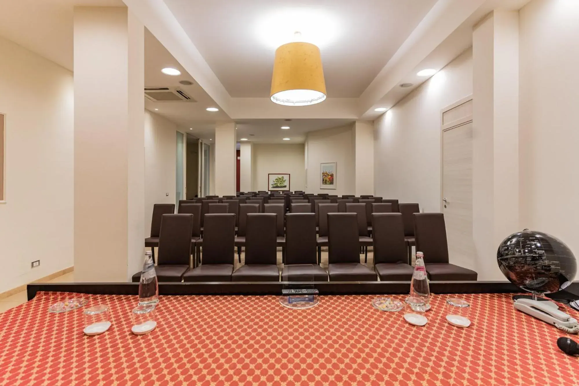 Meeting/conference room in Modica Palace Hotel