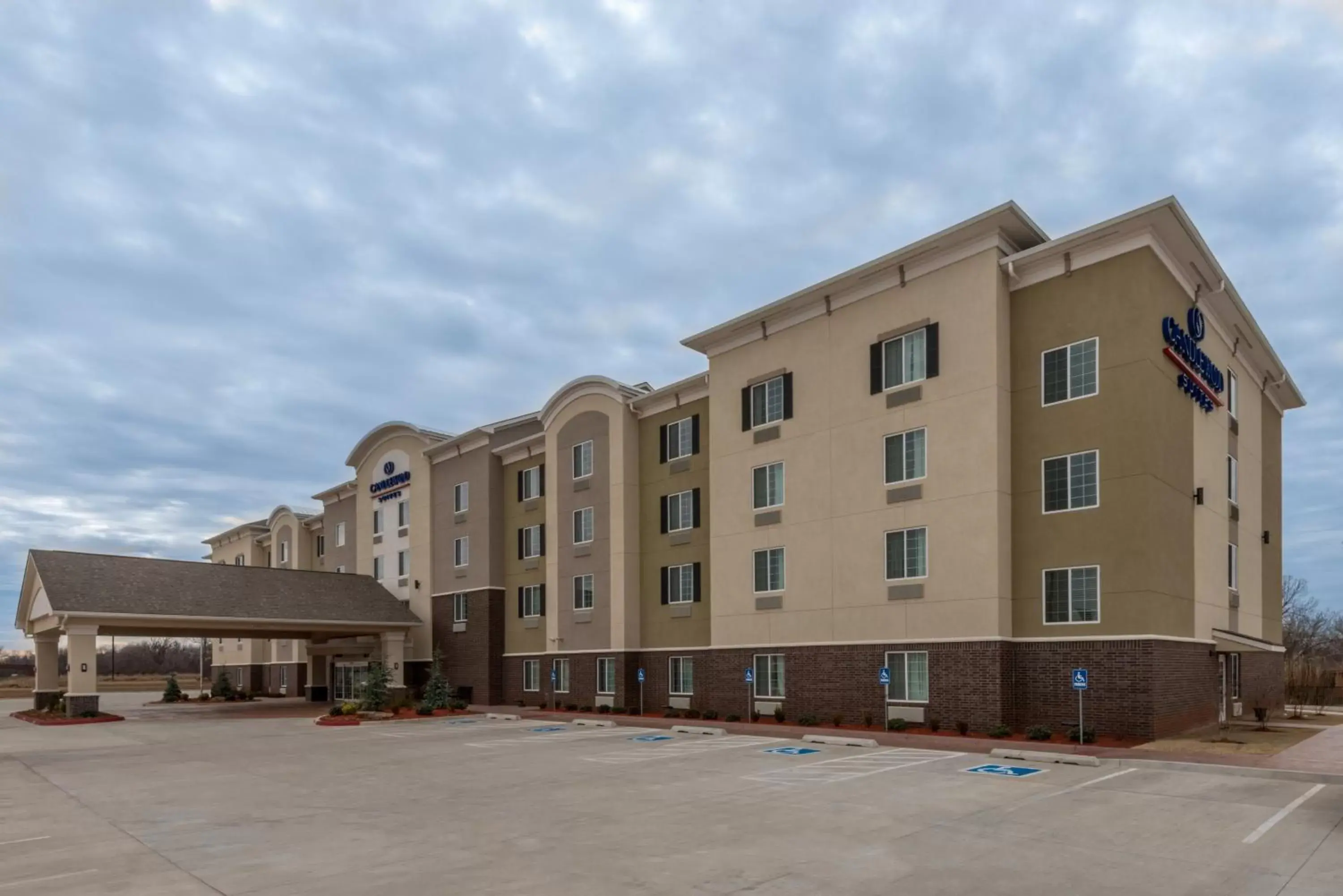 Property Building in Candlewood Suites Del City, an IHG Hotel