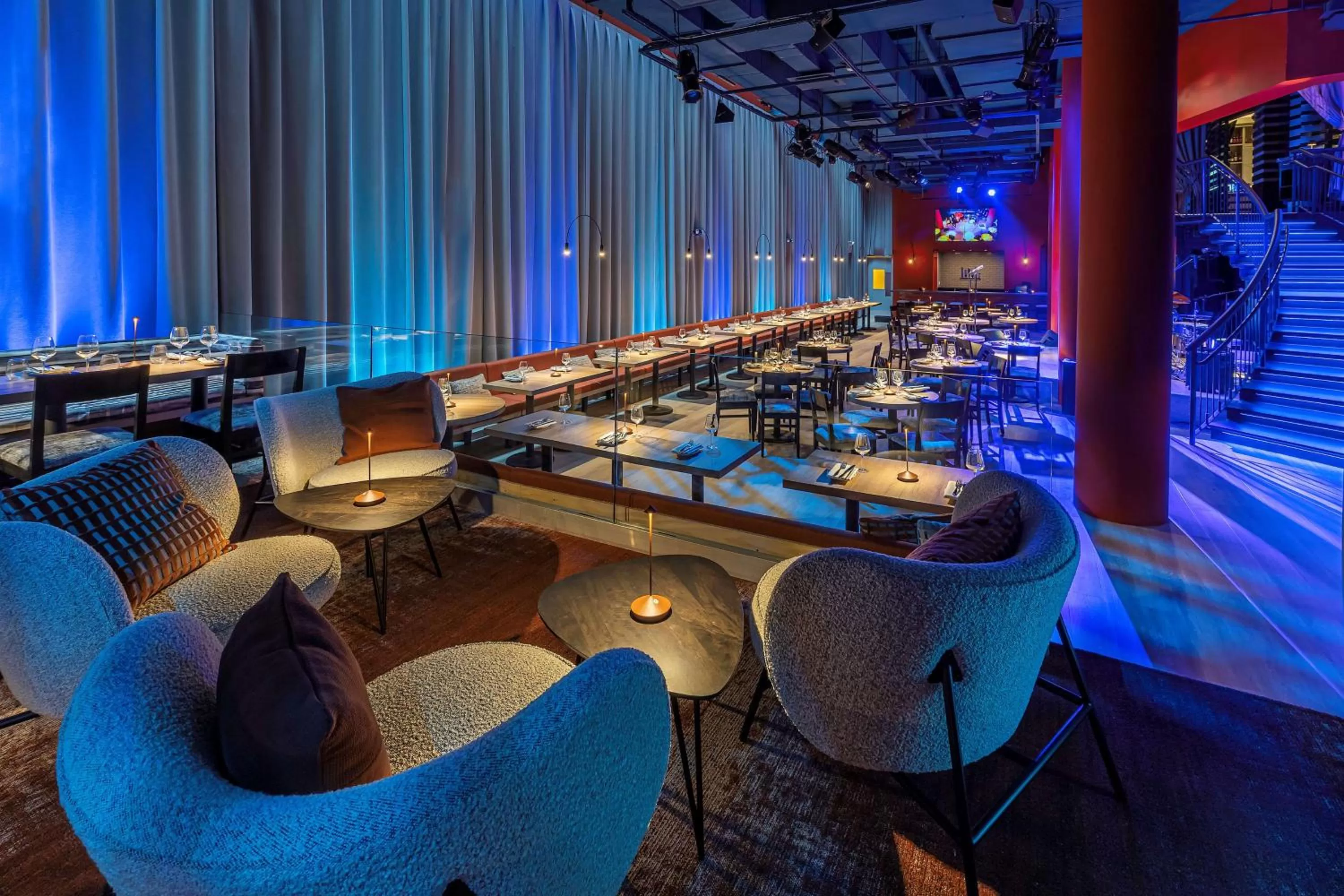 Lounge or bar in Hilton New York Fashion District