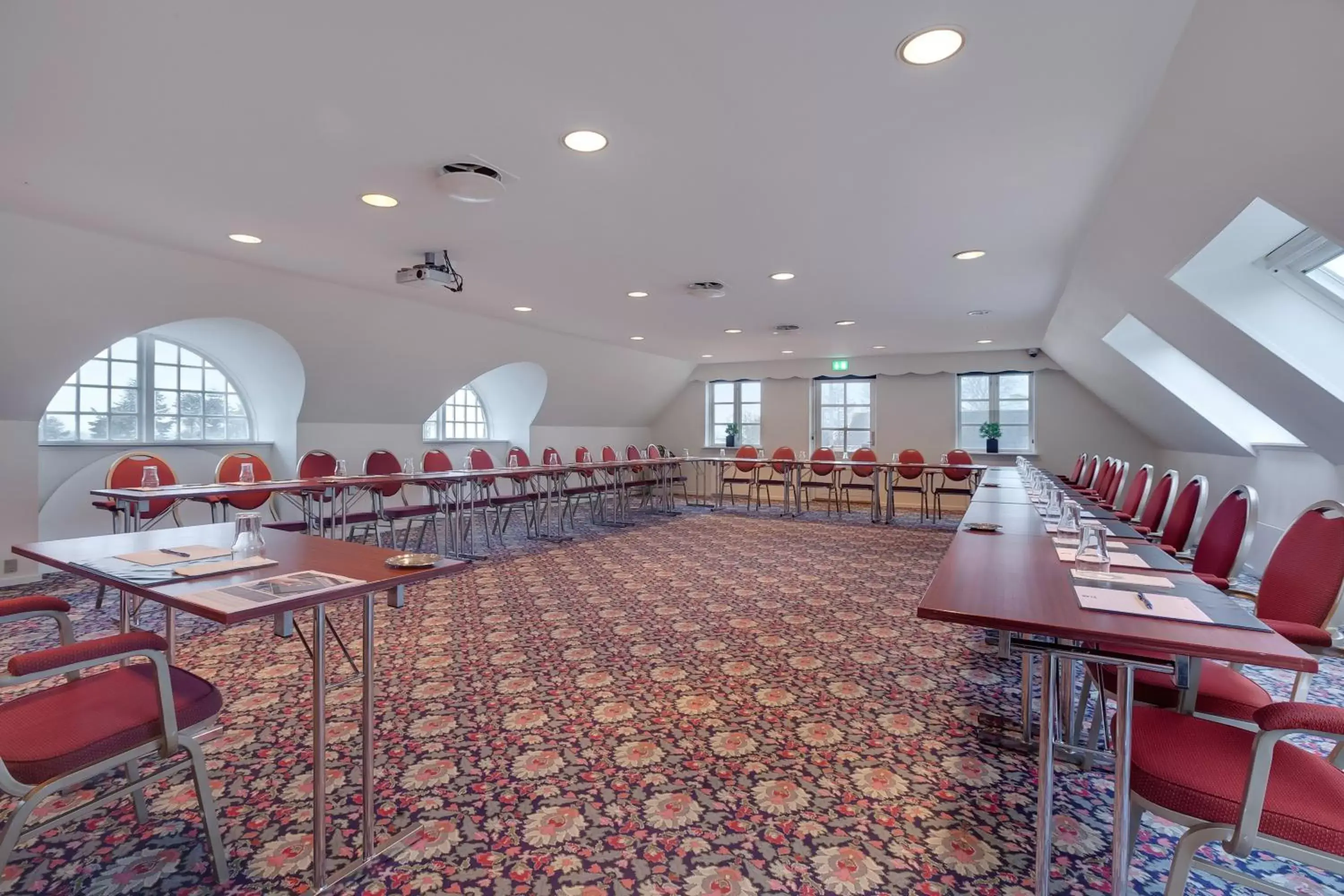 Meeting/conference room, Business Area/Conference Room in Kryb I Ly