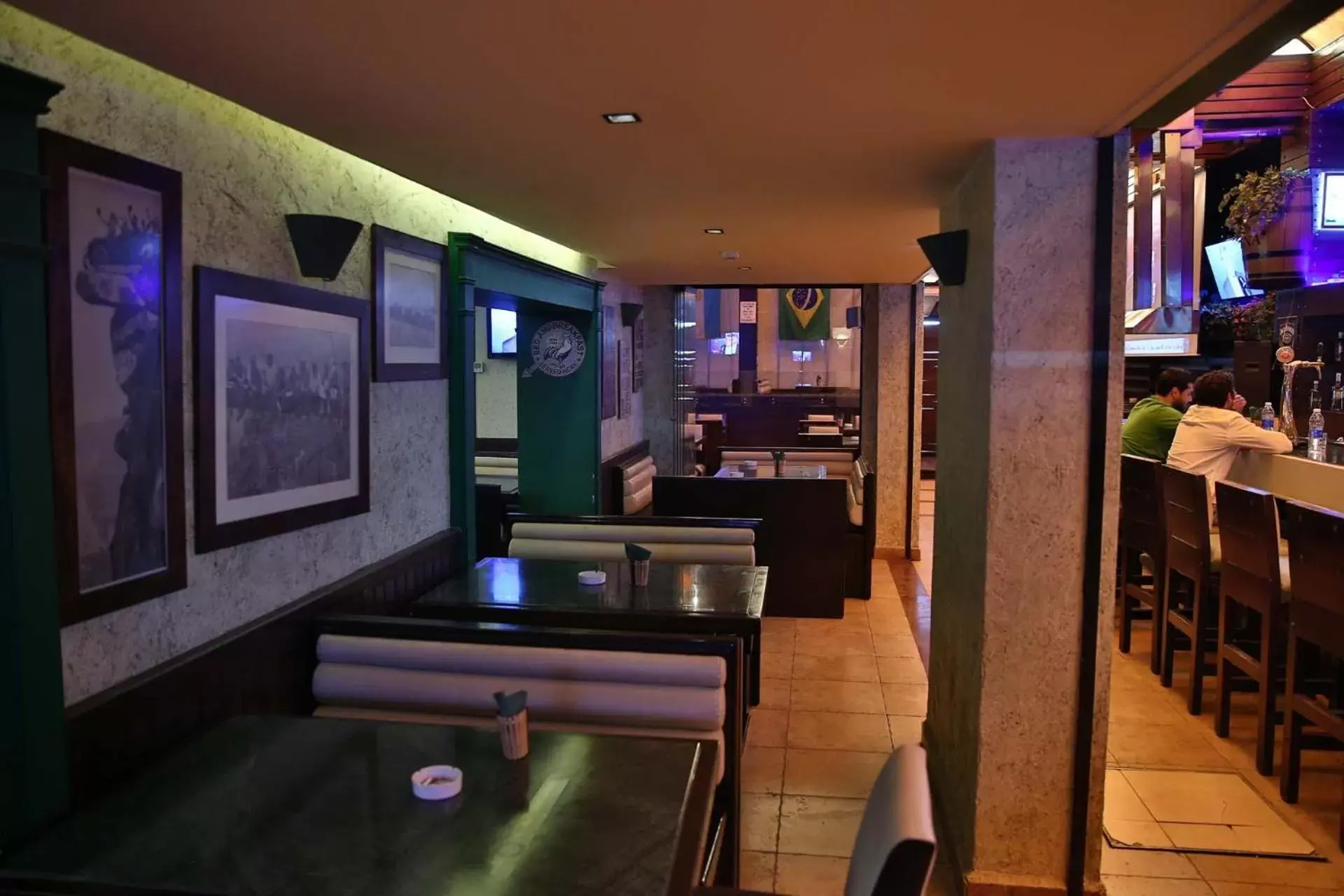 Restaurant/places to eat in Hisham Hotel