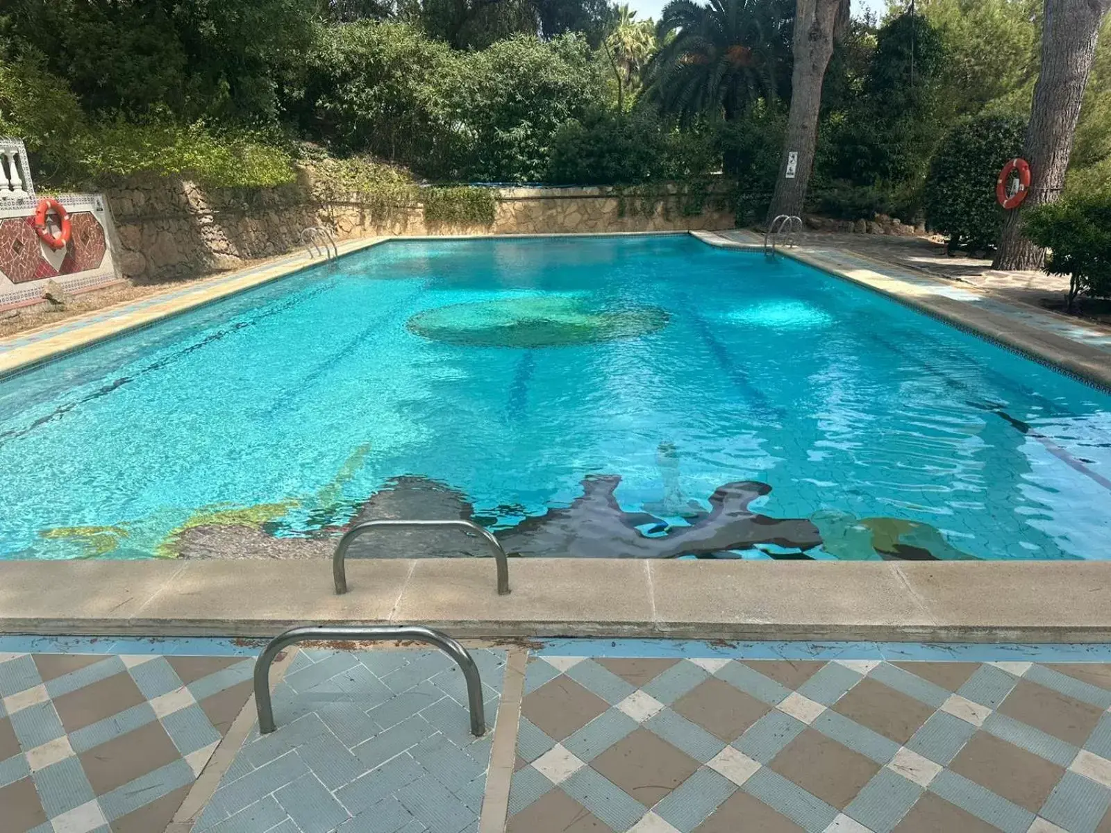 Open Air Bath, Swimming Pool in Apartamentos Gaudi Style