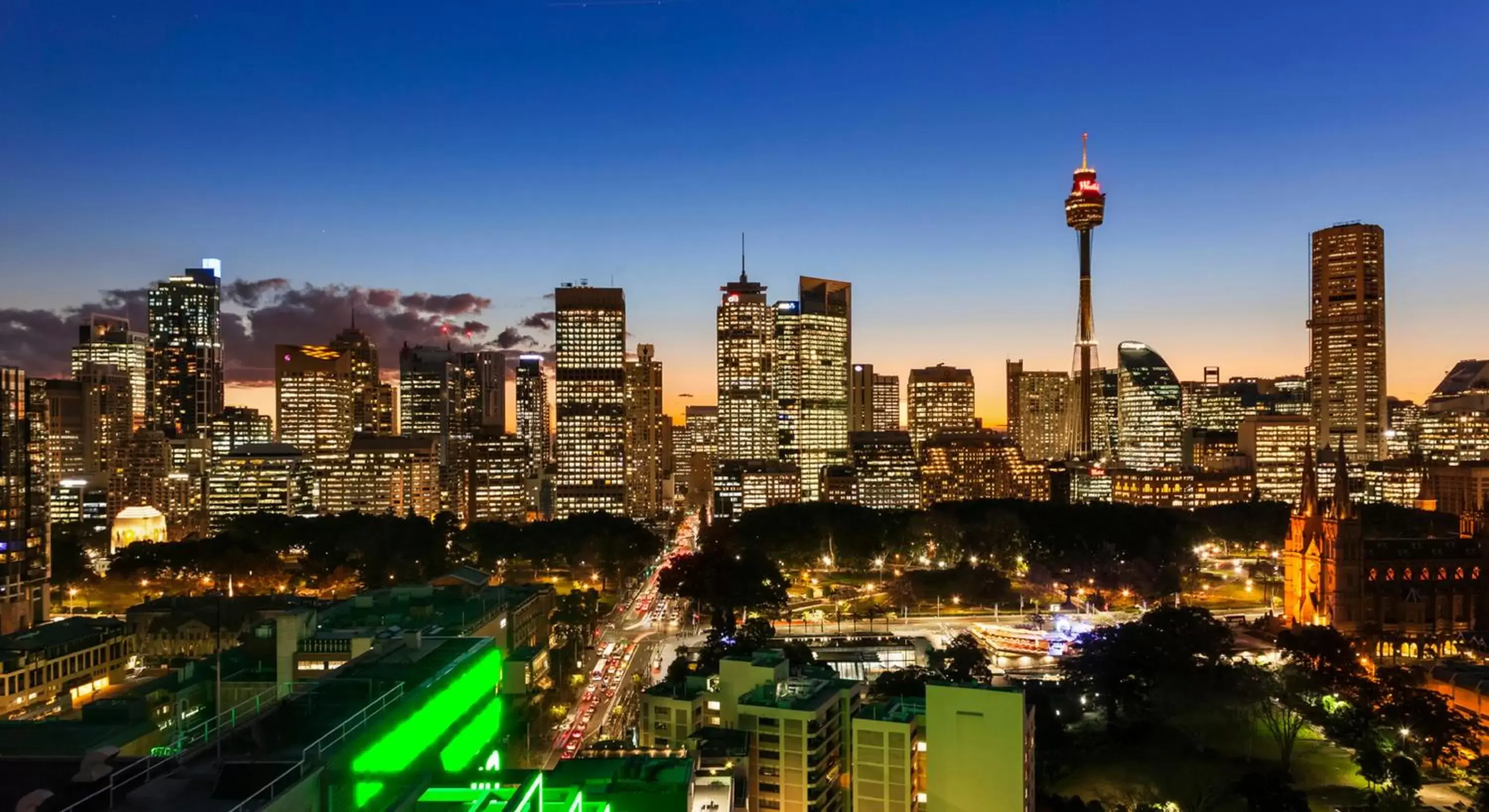 Night in The Sydney Boulevard Hotel