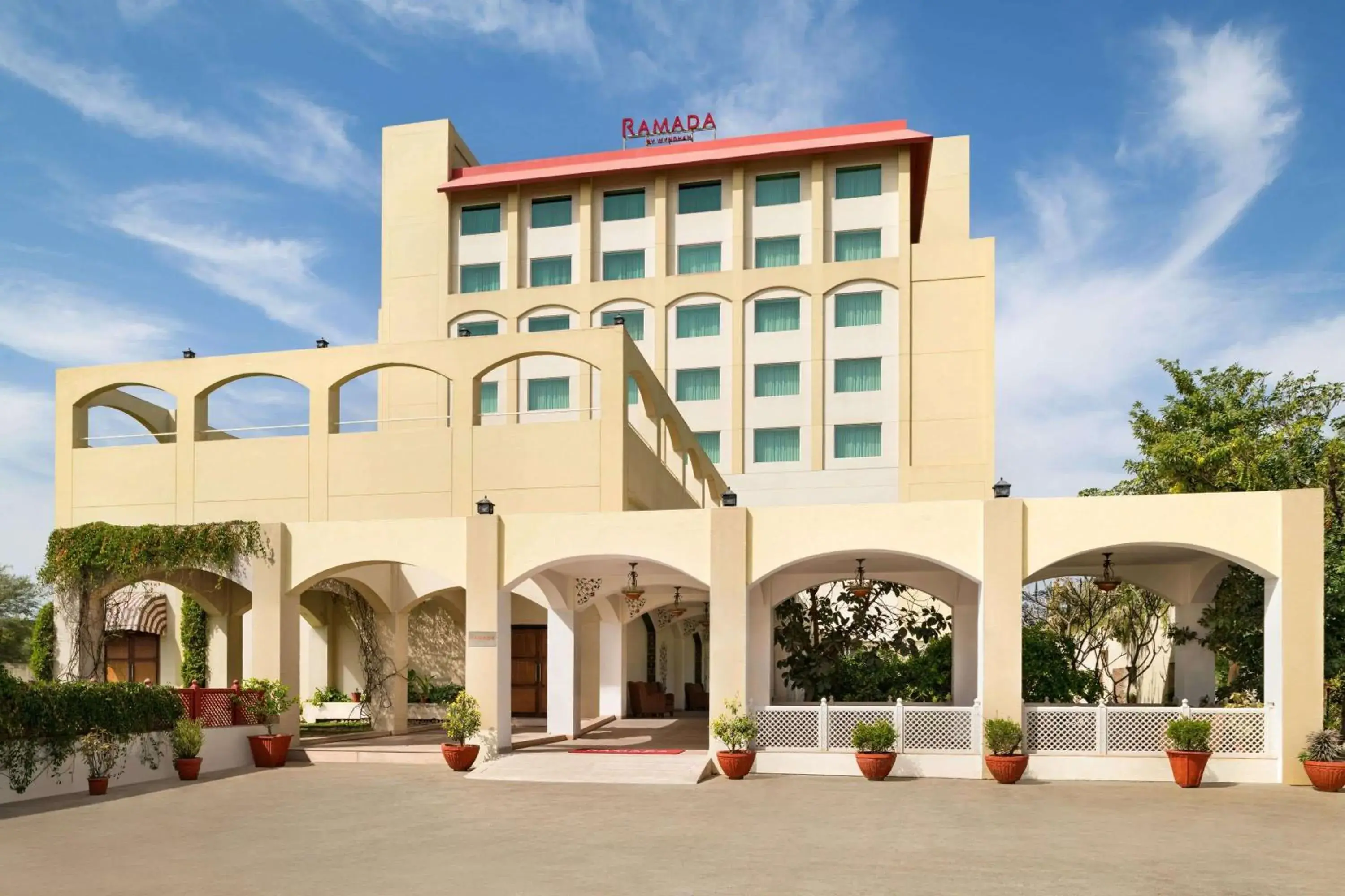 Property building in Ramada by Wyndham Jaipur Jaisinghpura Property building in Ramada by Wyndham Jaipur Jaisinghpura