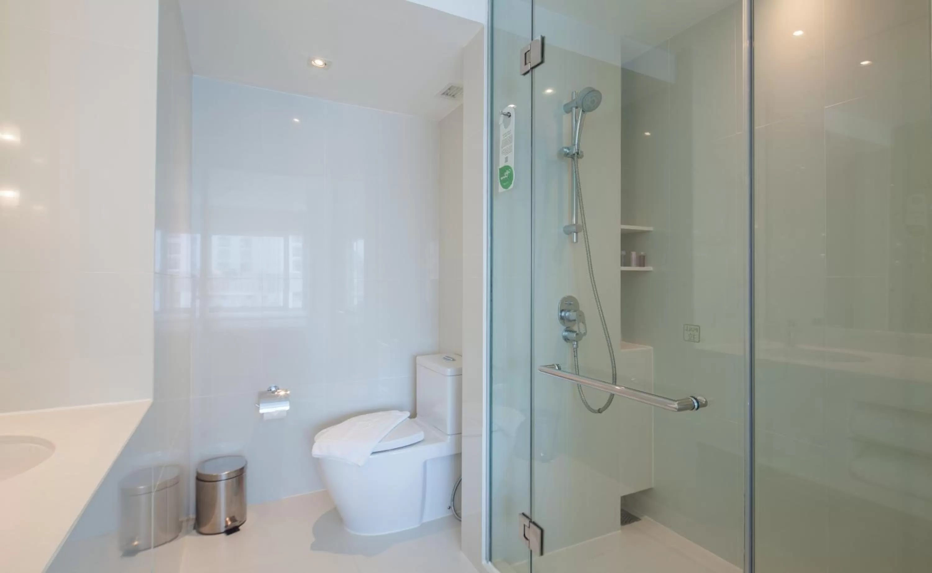 Bathroom in Centara Watergate Pavilion Hotel Bangkok