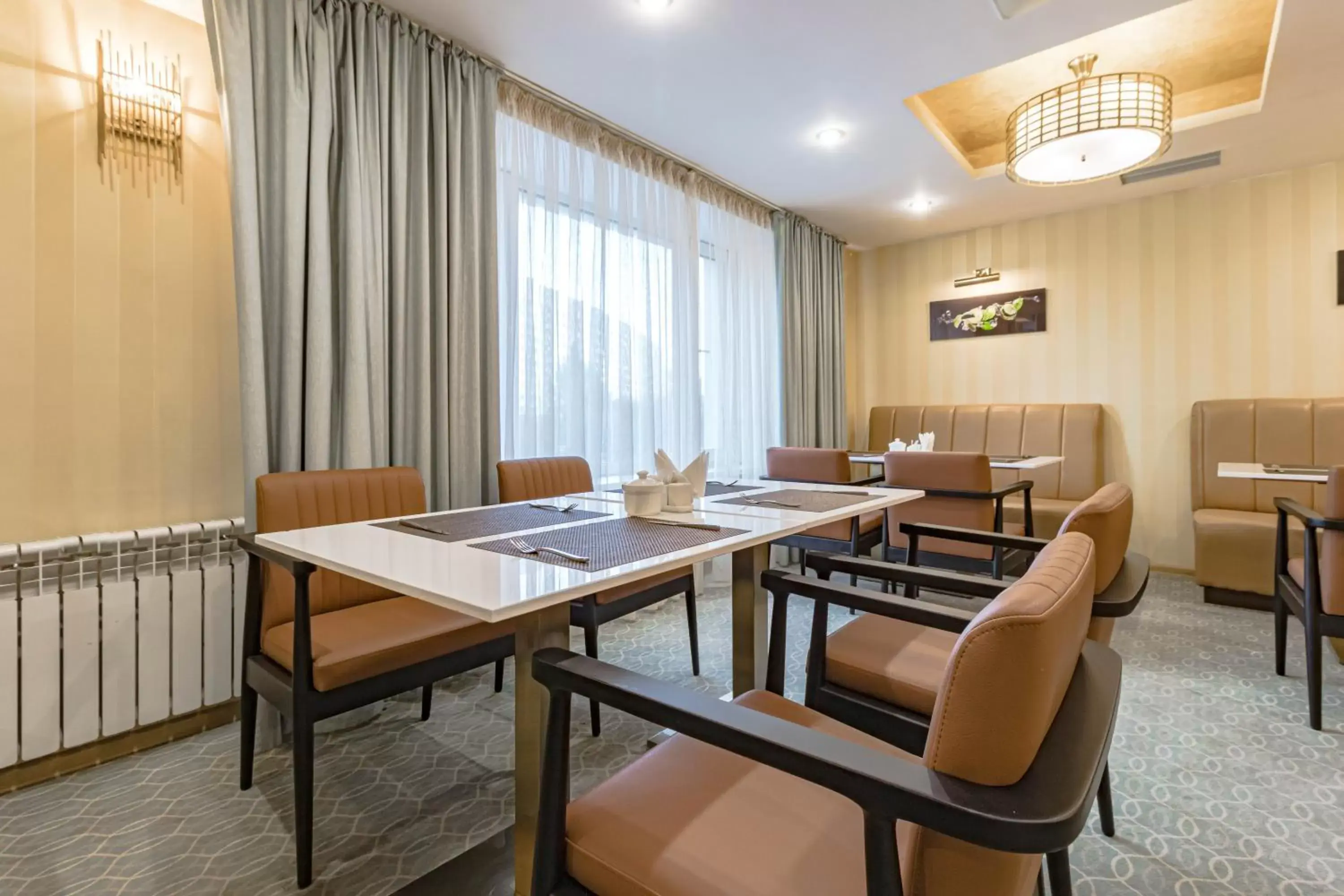 Dining Area in Best Western Plus Astana Hotel