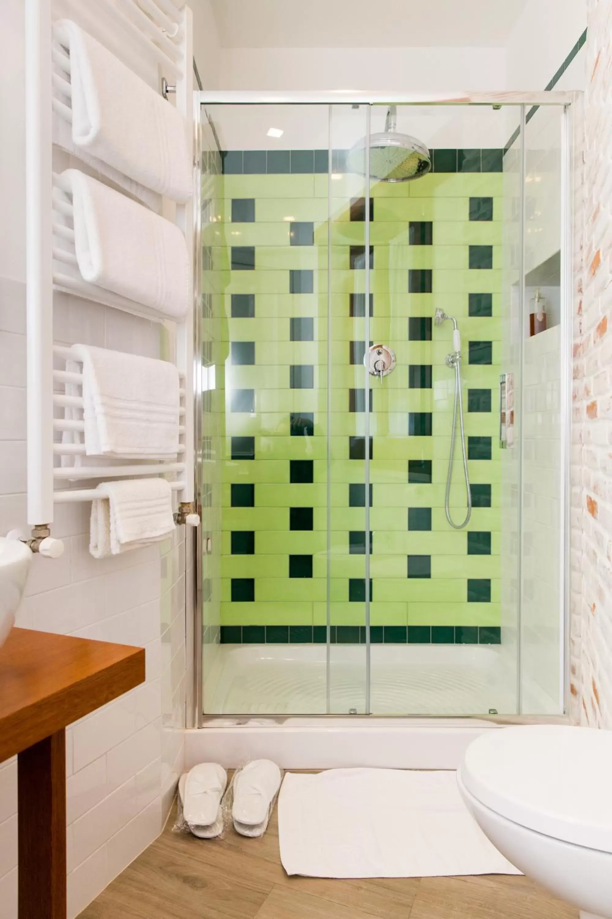 Shower, Bathroom in Il Castello