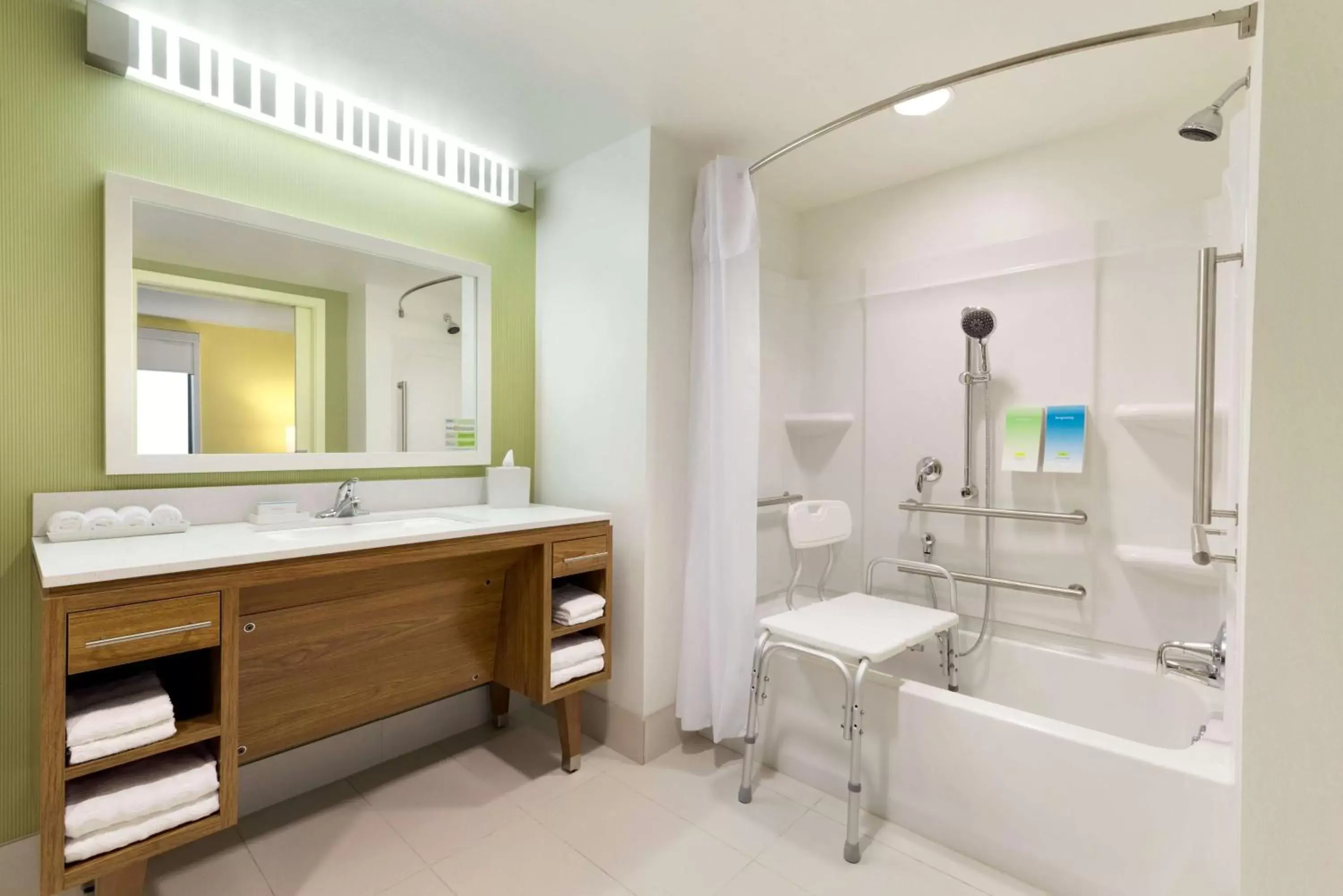 Bathroom in Home2 Suites By Hilton La Crosse