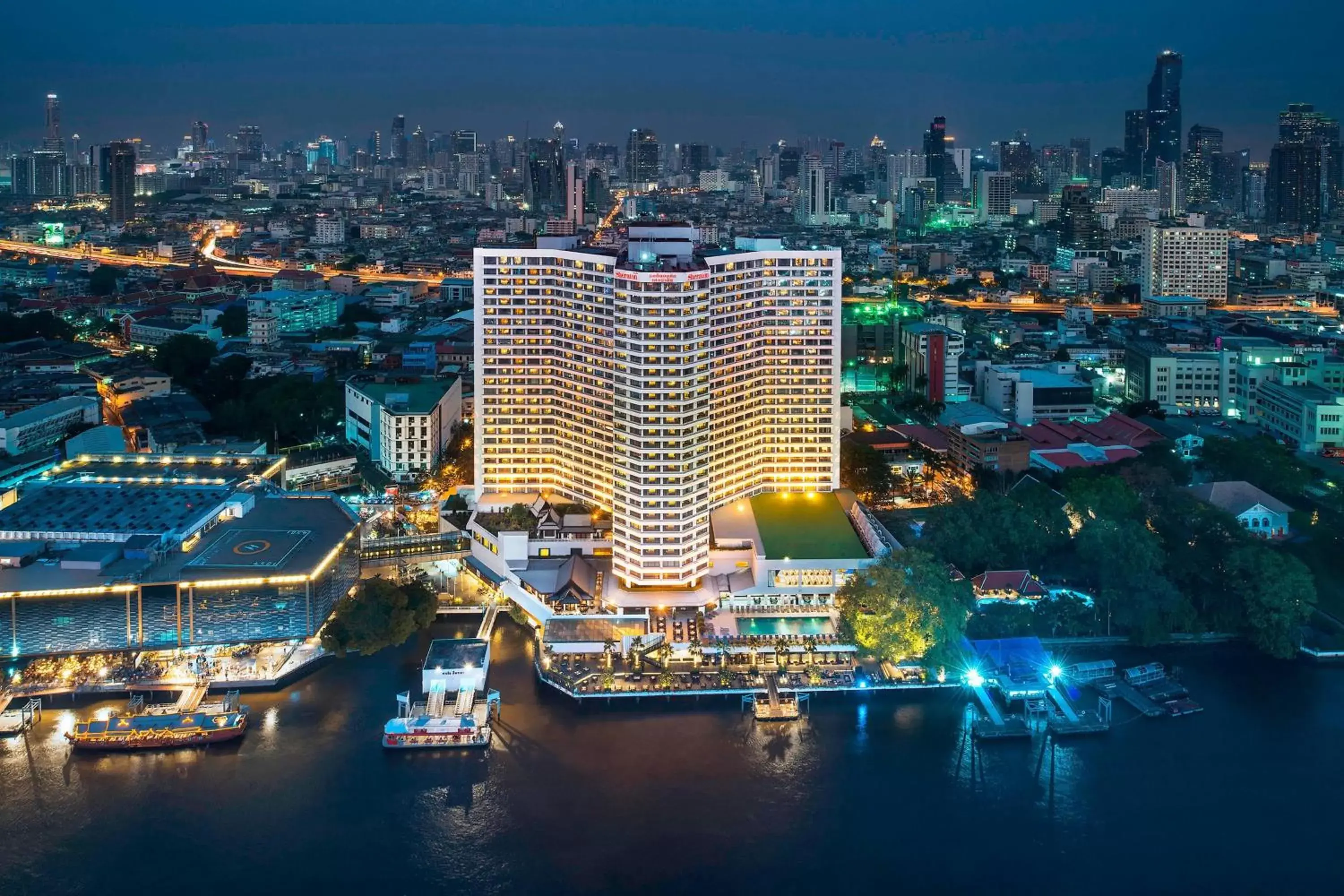 Property building, Bird's-eye View in Royal Orchid Sheraton Hotel and Towers