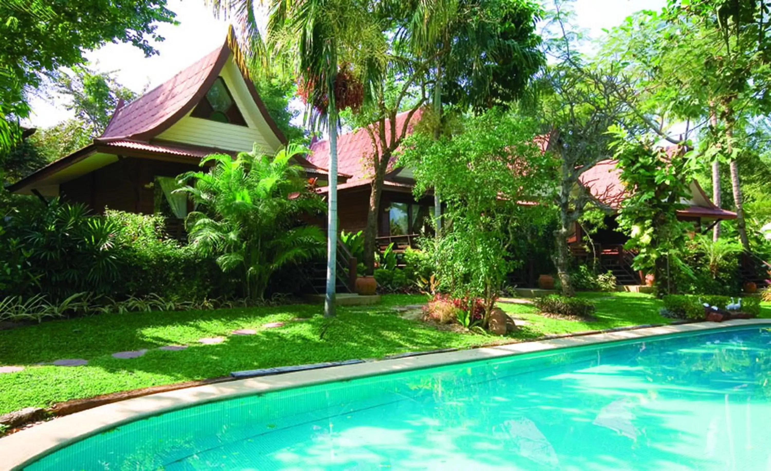 Swimming Pool in Baan Duangkaew Resort