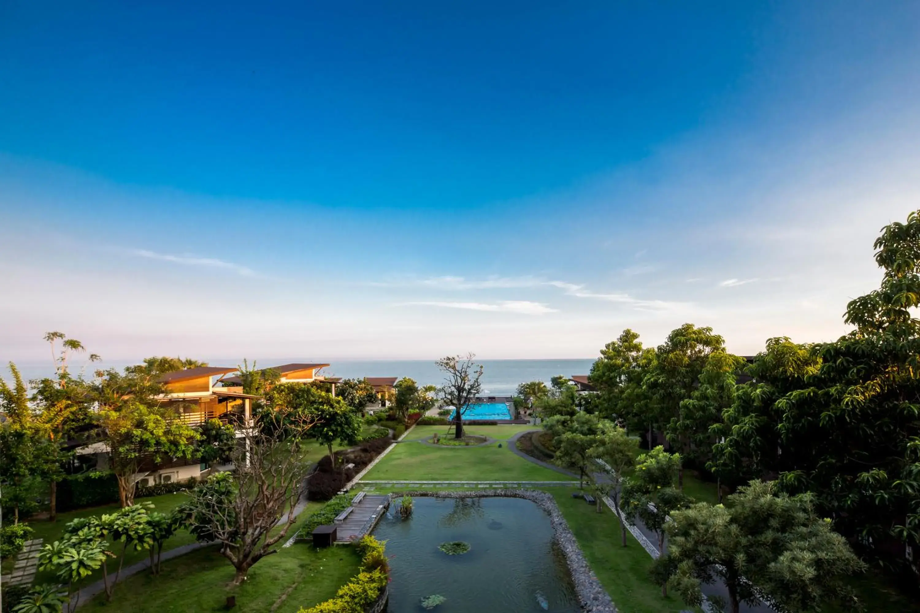 Bird's eye view, Bird's-eye View in i Tara Resort & Spa