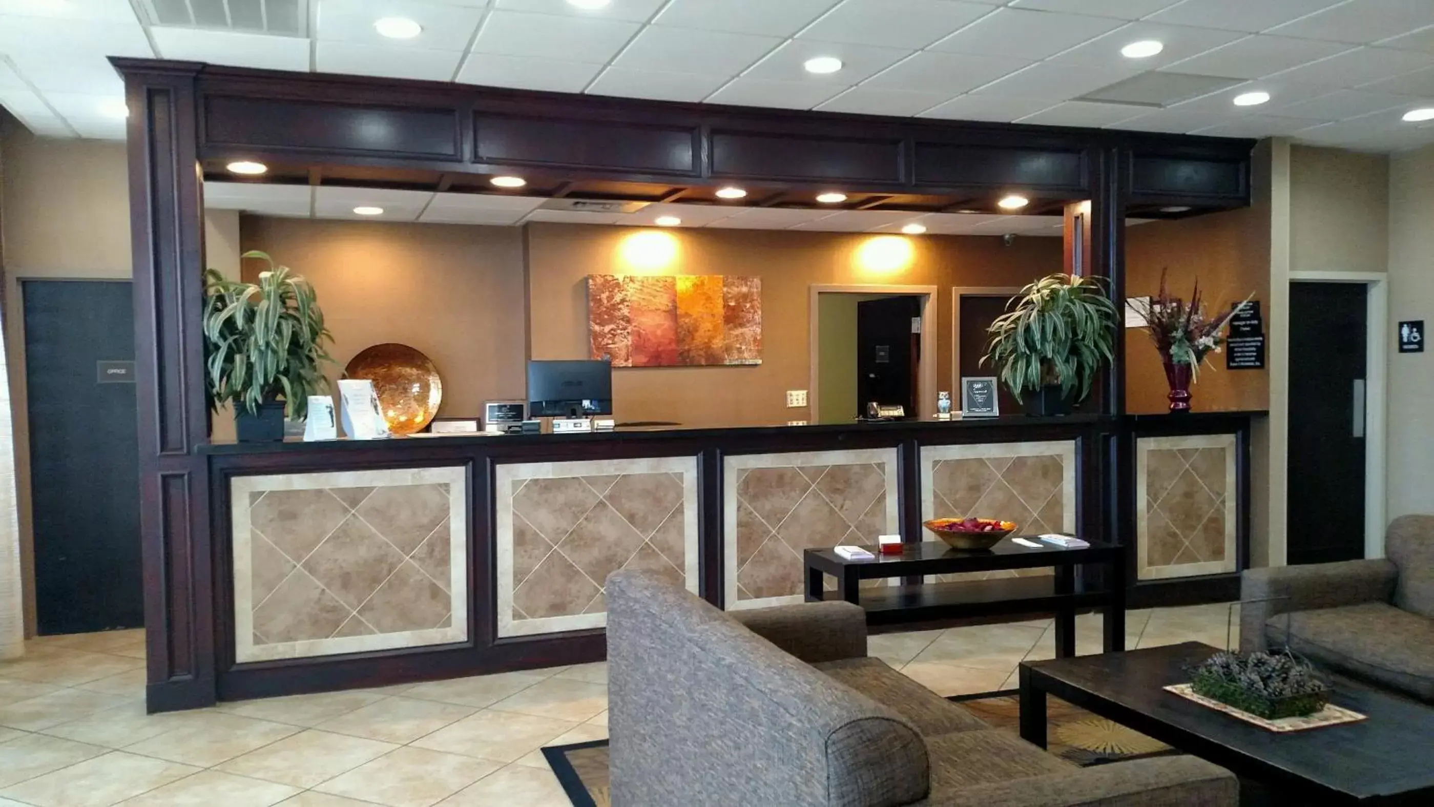 Lobby or reception, Lobby/Reception in Super 8 by Wyndham Atoka