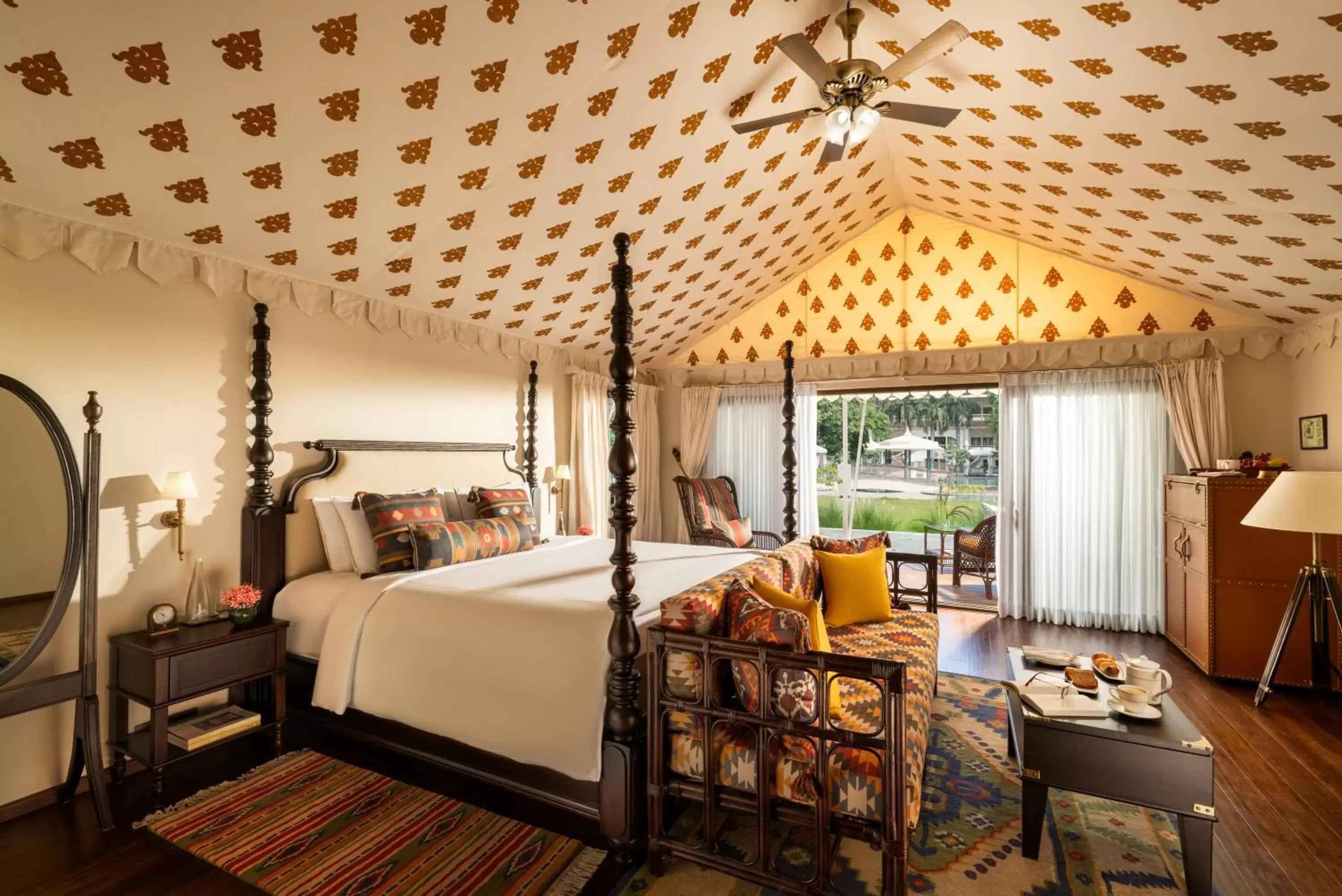 Bedroom in Taj Usha Kiran Palace, Gwalior