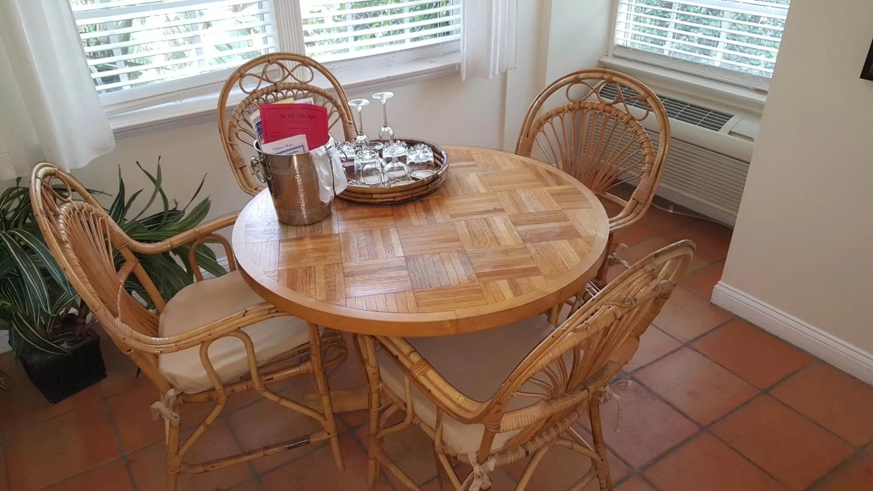 Kitchen or kitchenette in The Caribbean Court Boutique Hotel