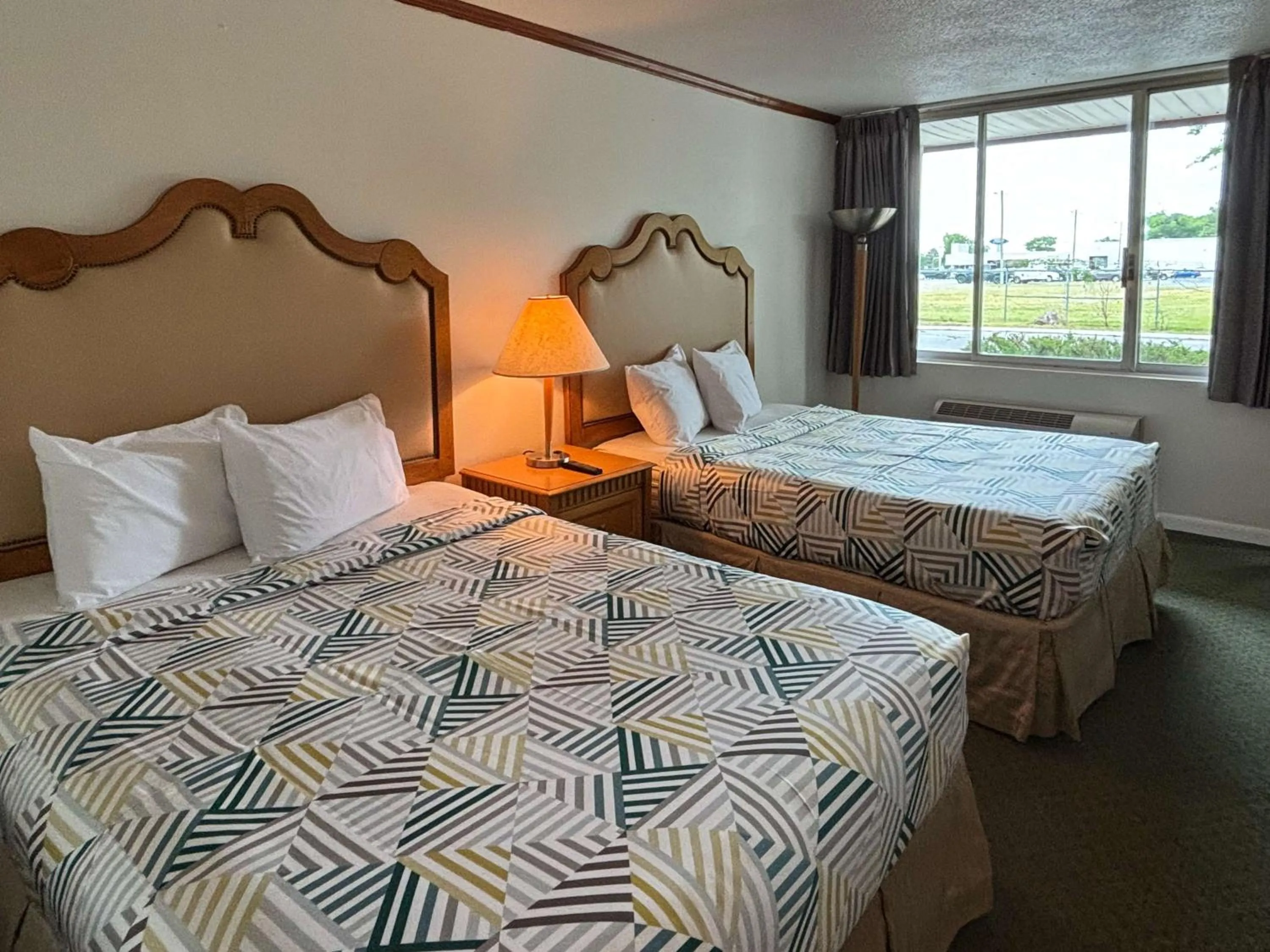 Bedroom, Bed in Americas Best Value Inn-Pocomoke City