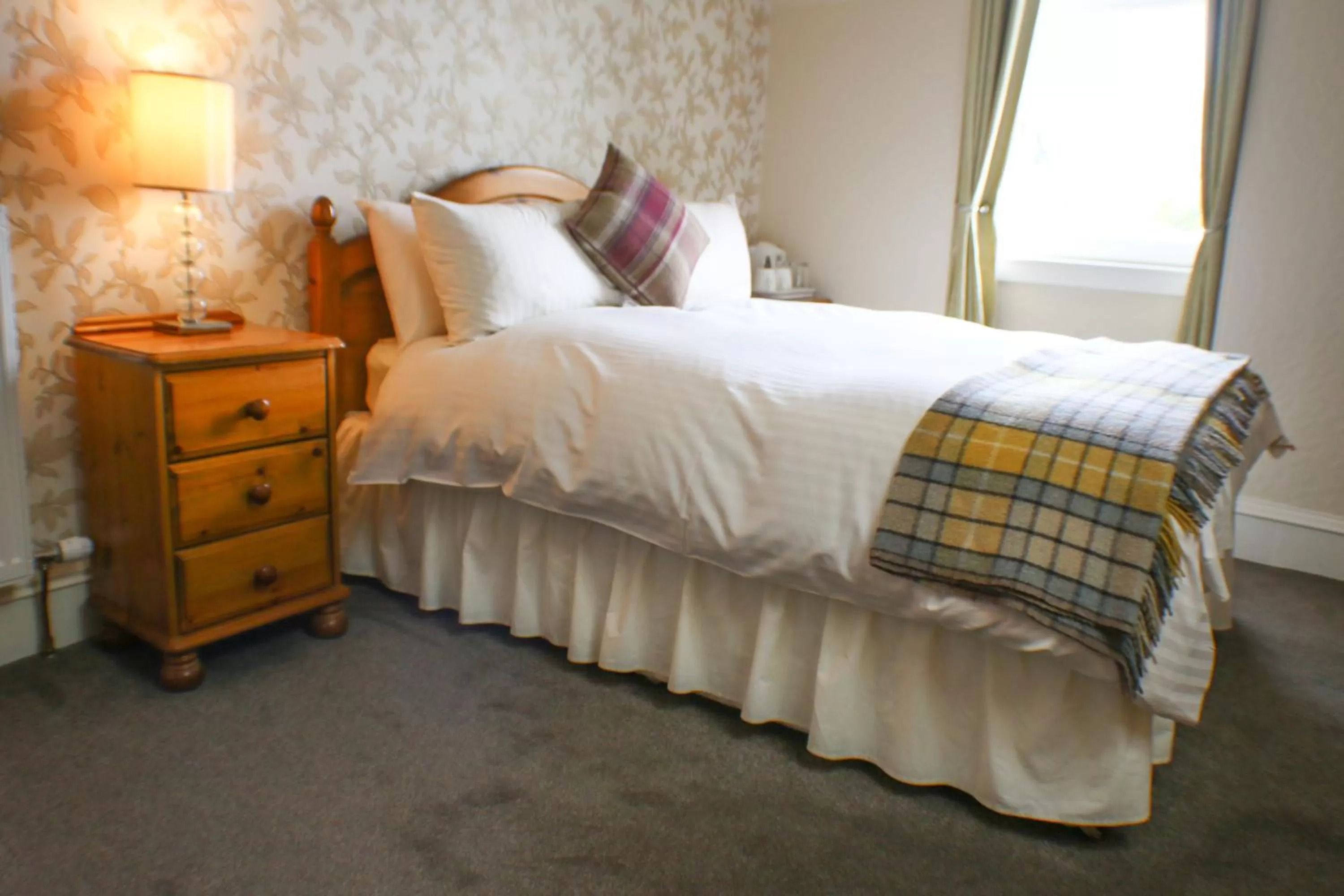 Bed in Station Hotel Stonehaven