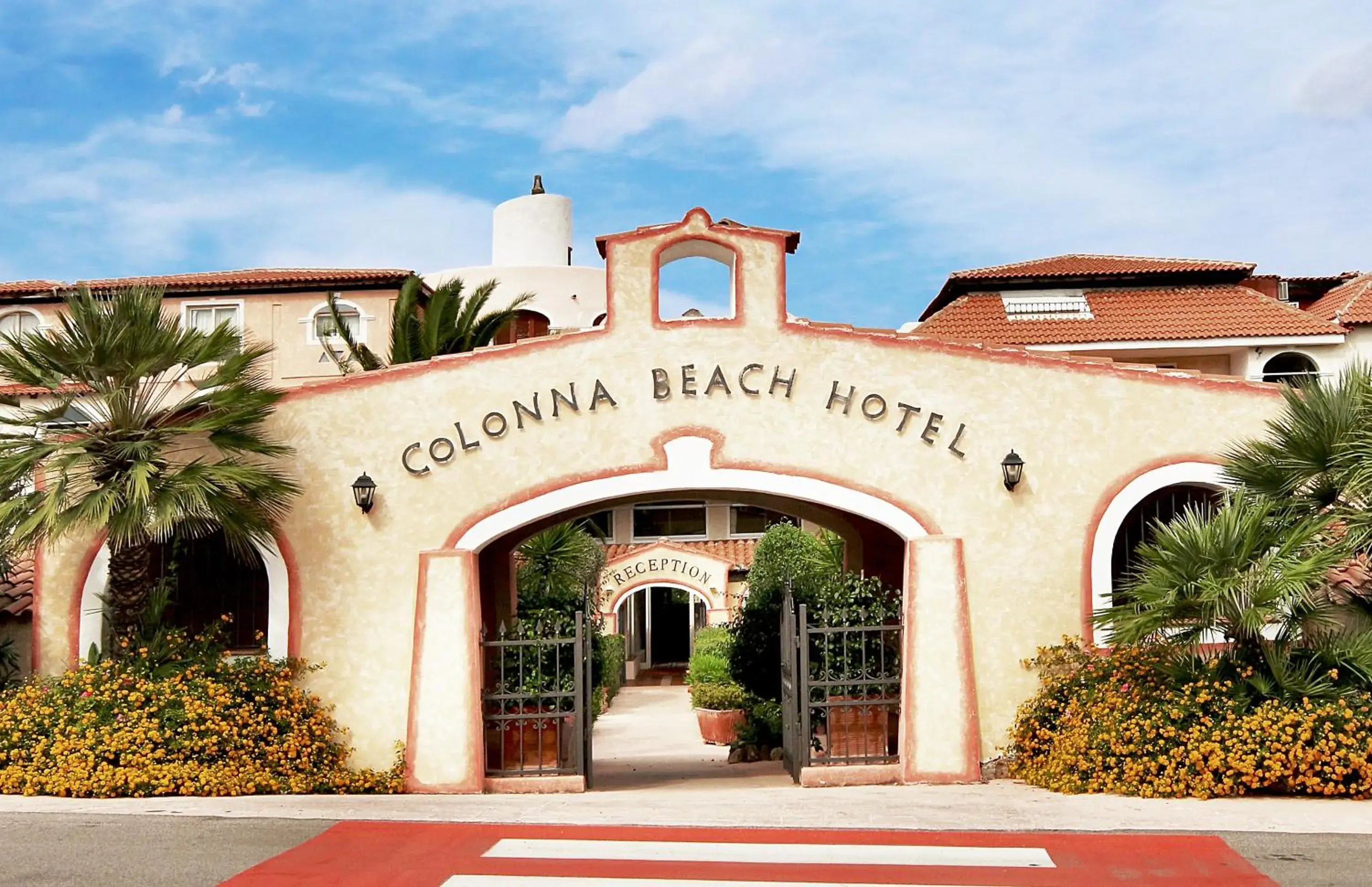 Facade/entrance, Property Building in Colonna Beach Hotel