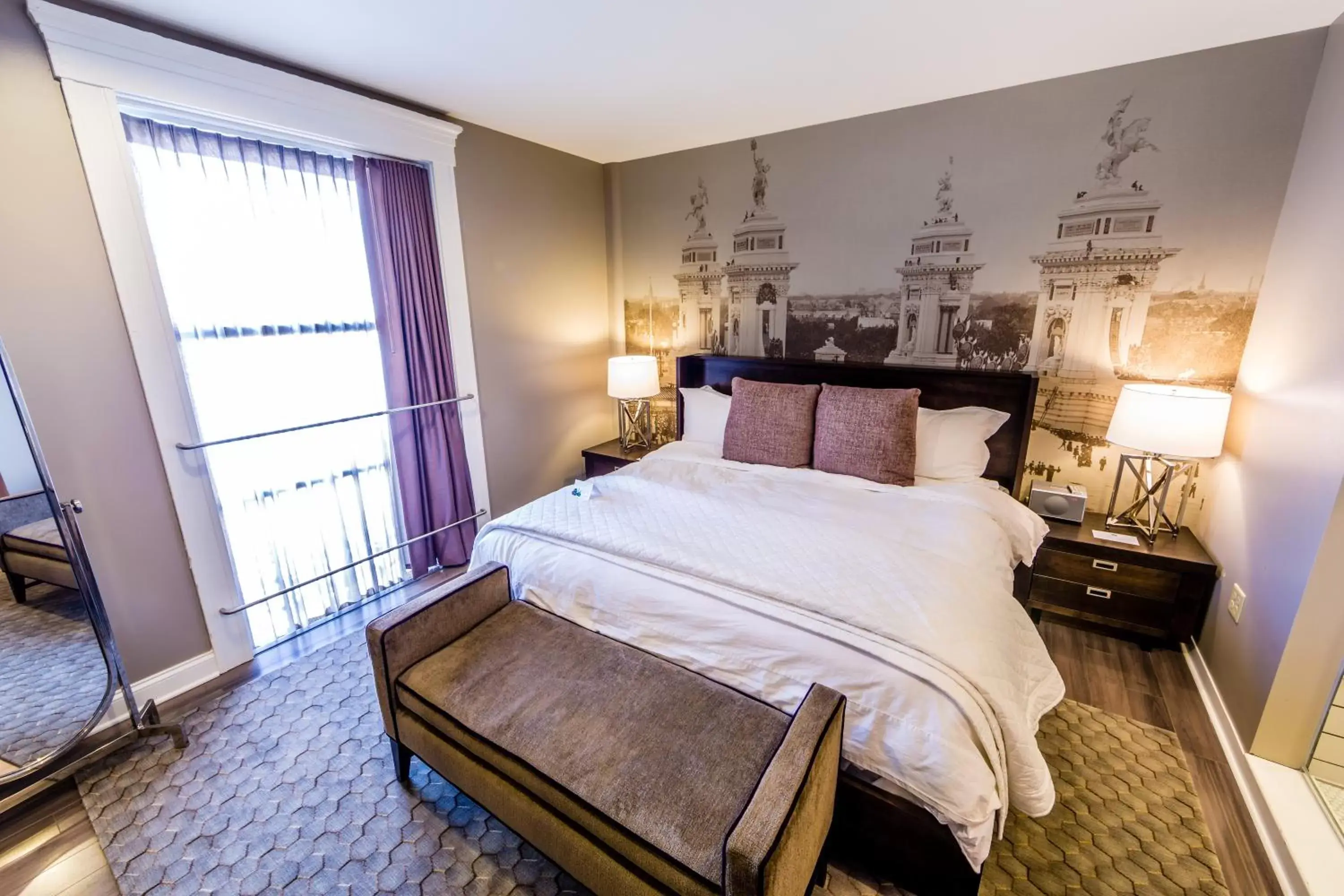 Photo of the whole room, Bed in Hotel at the Lafayette Trademark Collection by Wyndham Photo of the whole room, Bed in Hotel at the Lafayette Trademark Collection by Wyndham