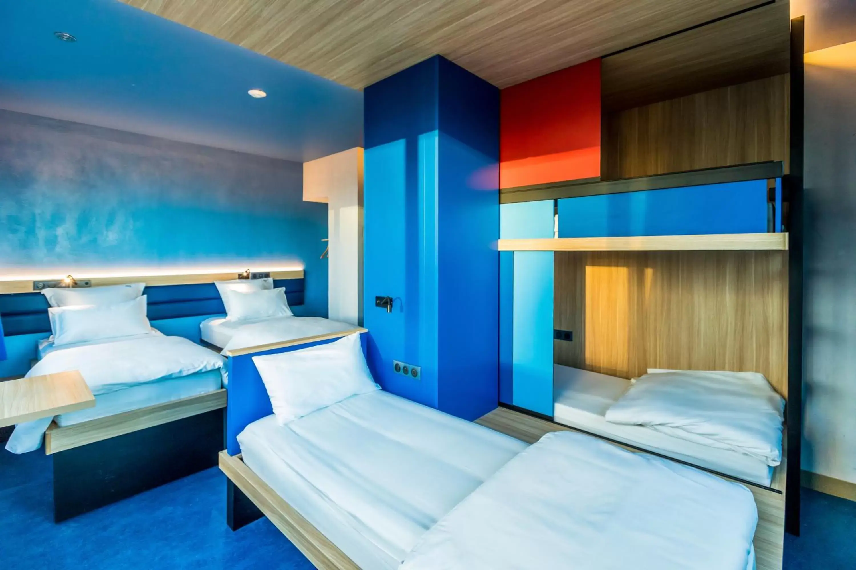 Bedroom, Bed in YOOMA Urban Lodge