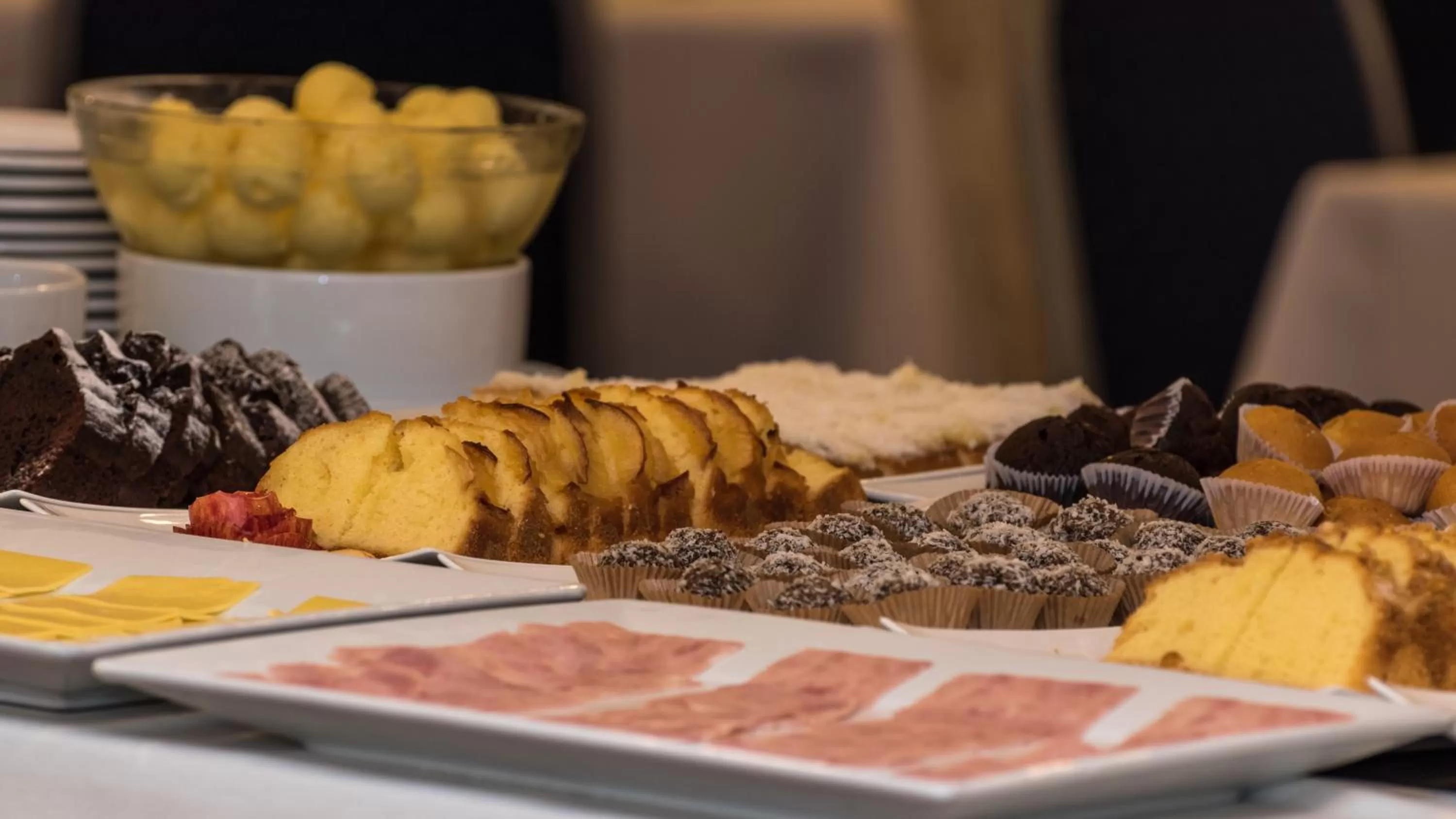 Breakfast in Hotel Royal