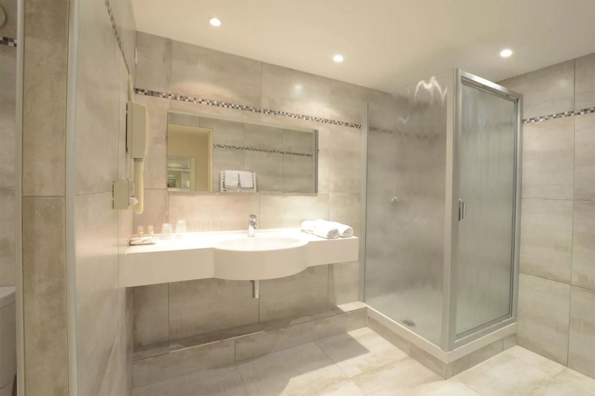 Bathroom in Hotel Poretta