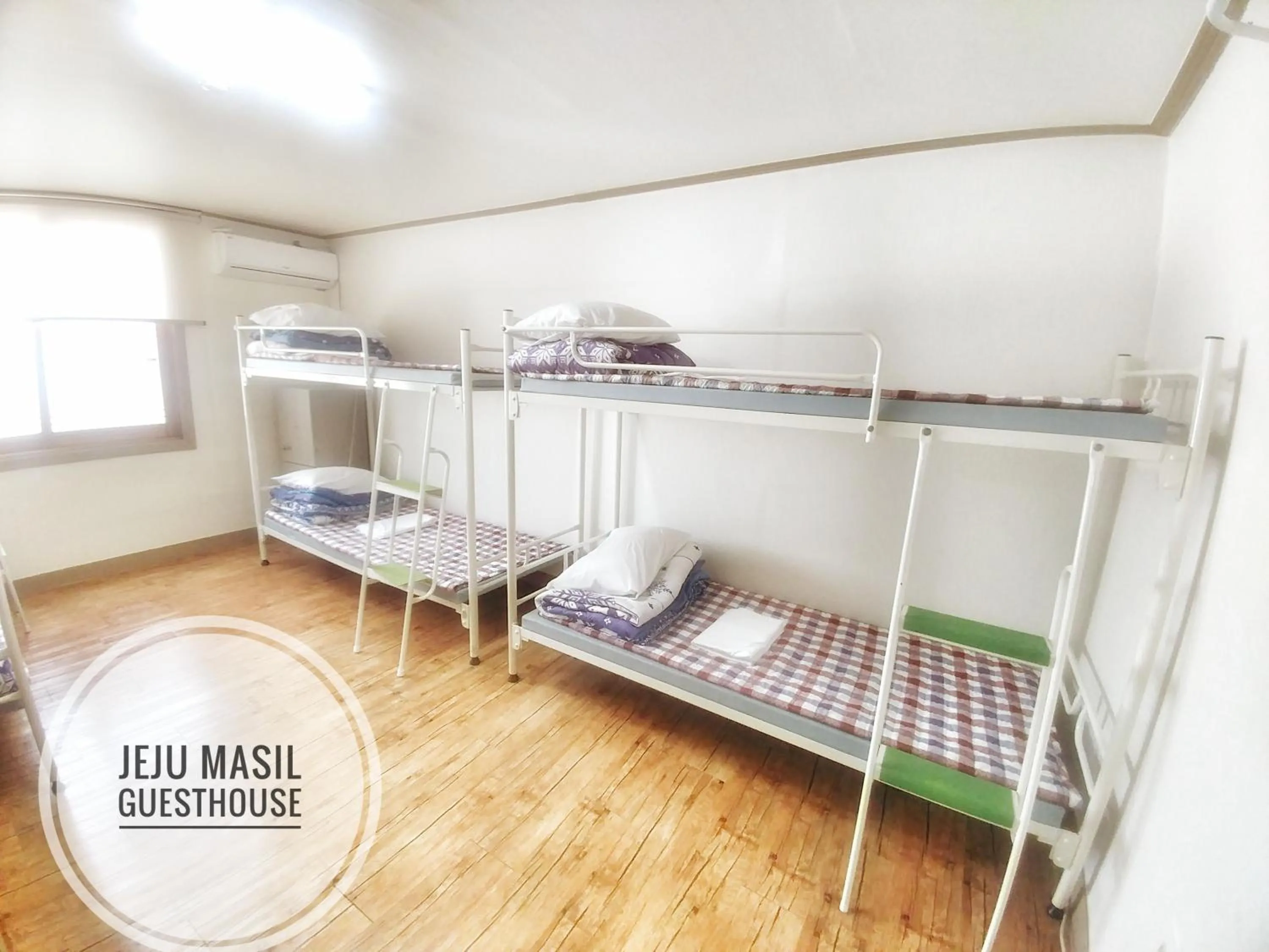 bunk bed, Bed in Jeju Masil Guesthouse