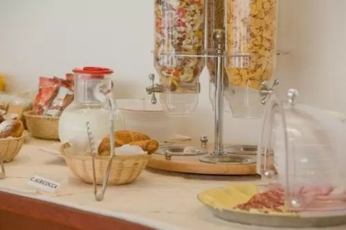 Food and drinks in Hotel Master