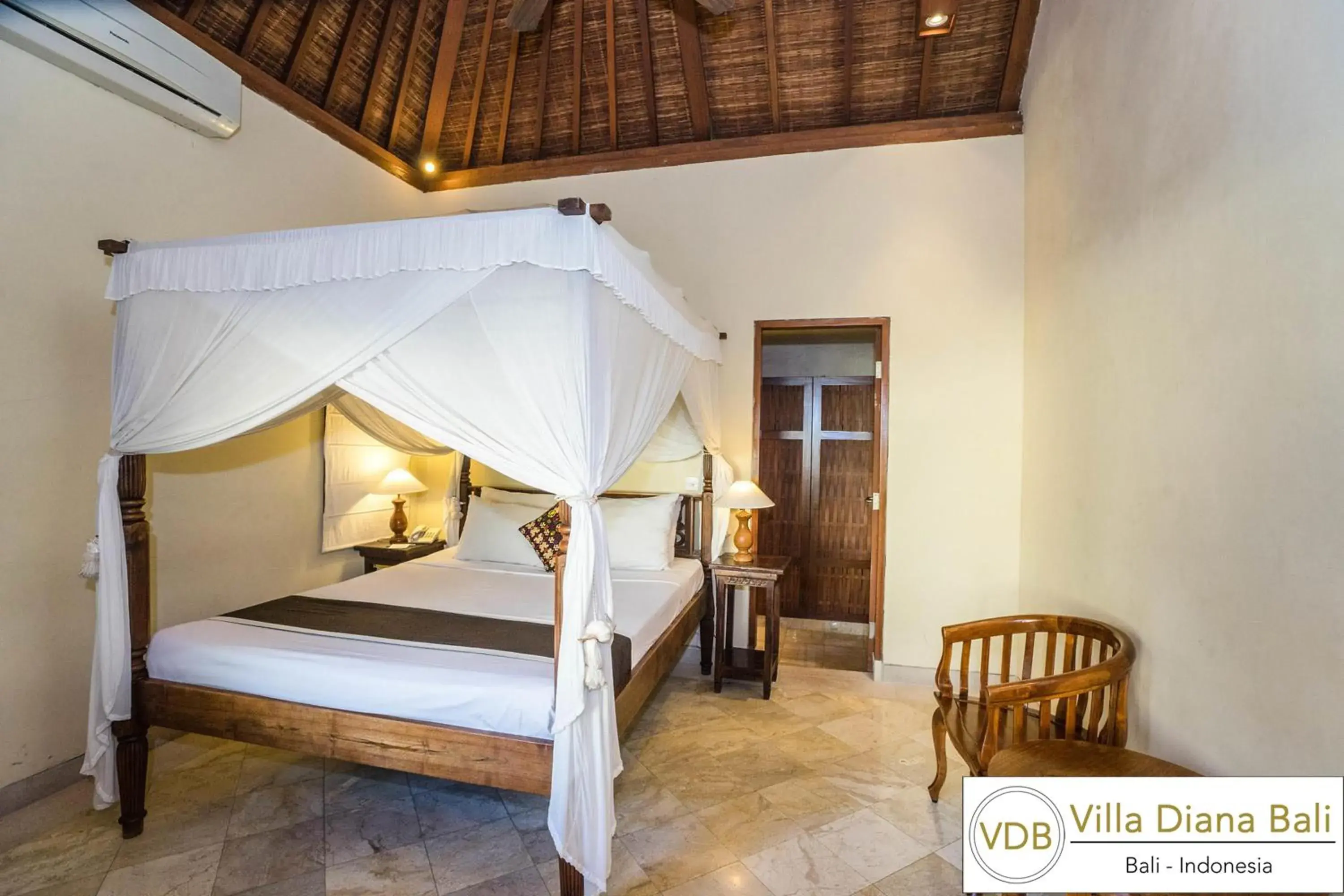Bed in Villa Diana Bali