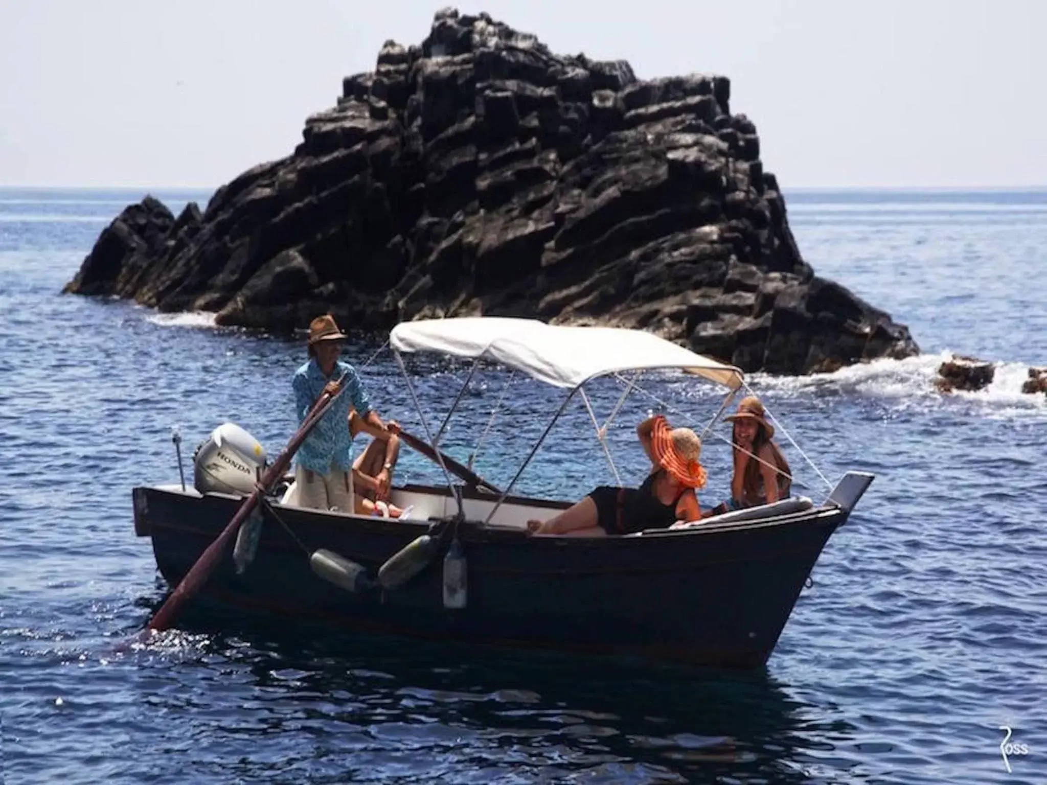 group of guests, Beach in b&b Casa di Antonio_Etna Vacanze