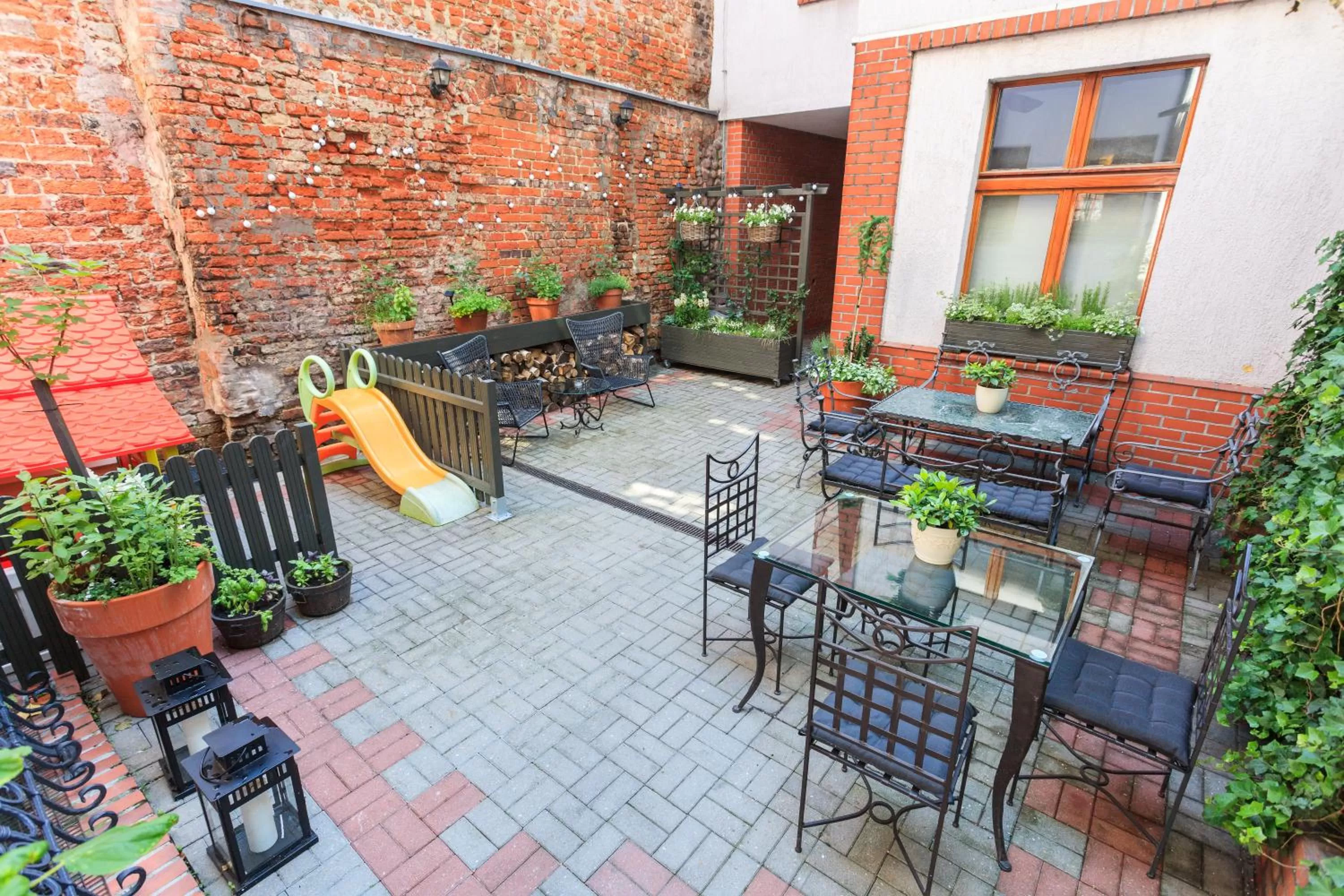 Garden in Hotel Czarna Róża