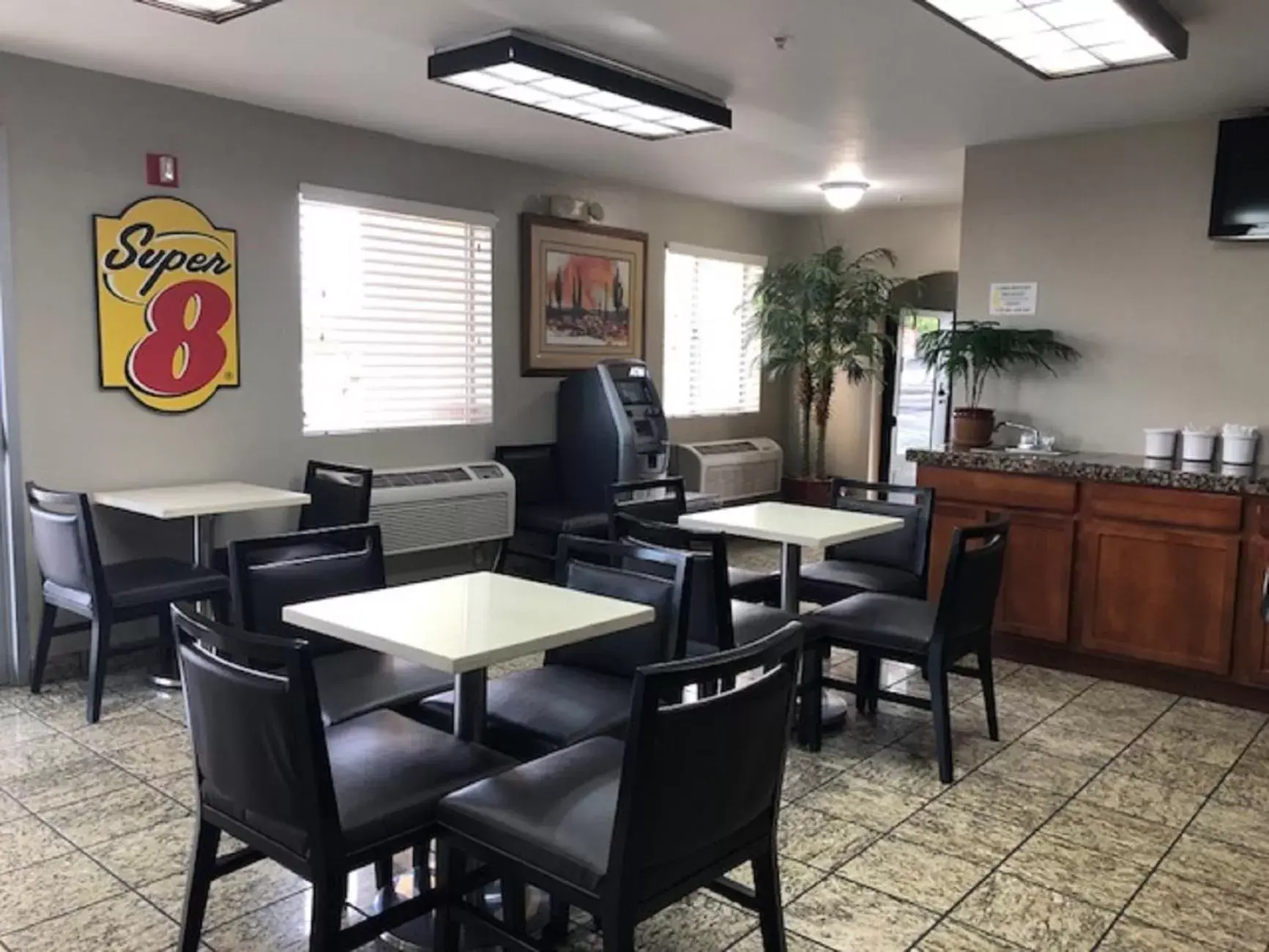 Continental breakfast, Restaurant/Places to Eat in Super 8 by Wyndham Casa Grande