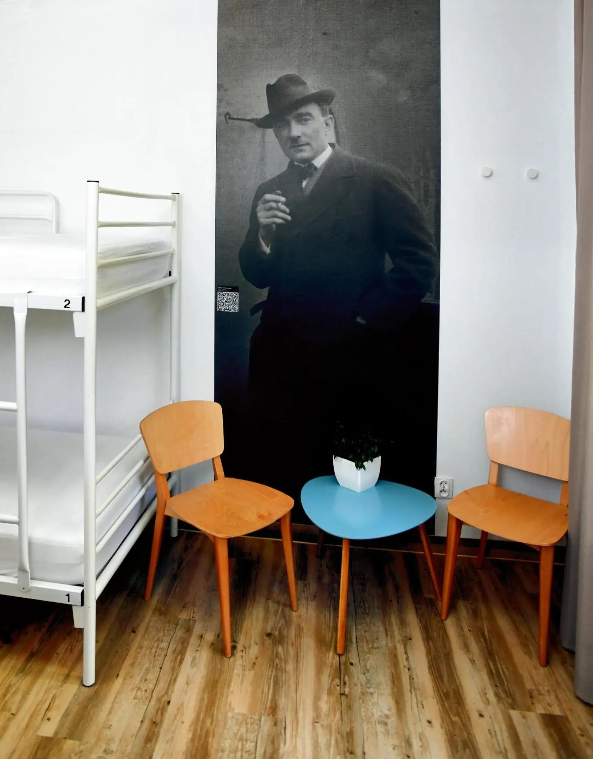 Seating area in Warsaw Hostel Centrum