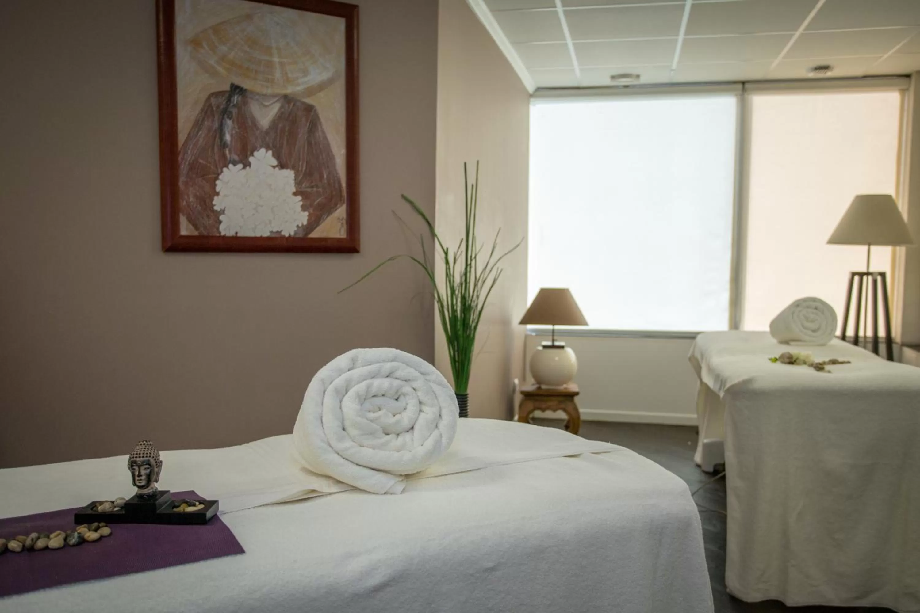 Spa and wellness centre/facilities, Bed in Mercure Thalasso & Spa Port Fréjus