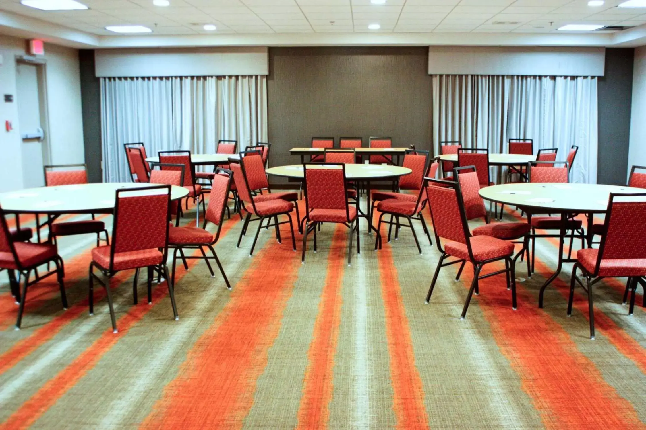 Meeting/conference room, Restaurant/Places to Eat in Homewood Suites By Hilton Dubois, Pa
