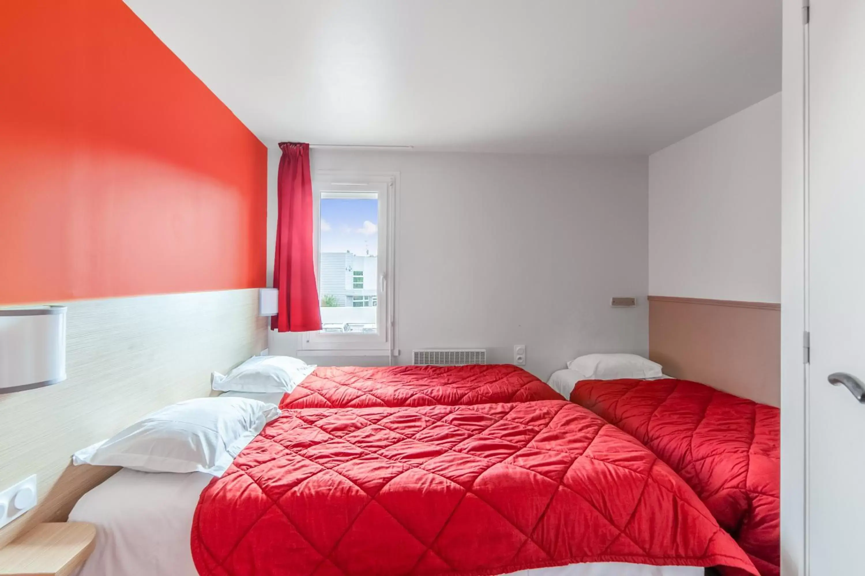 View (from property/room), Bed in Premiere Classe Rennes Ouest - Le Rheu