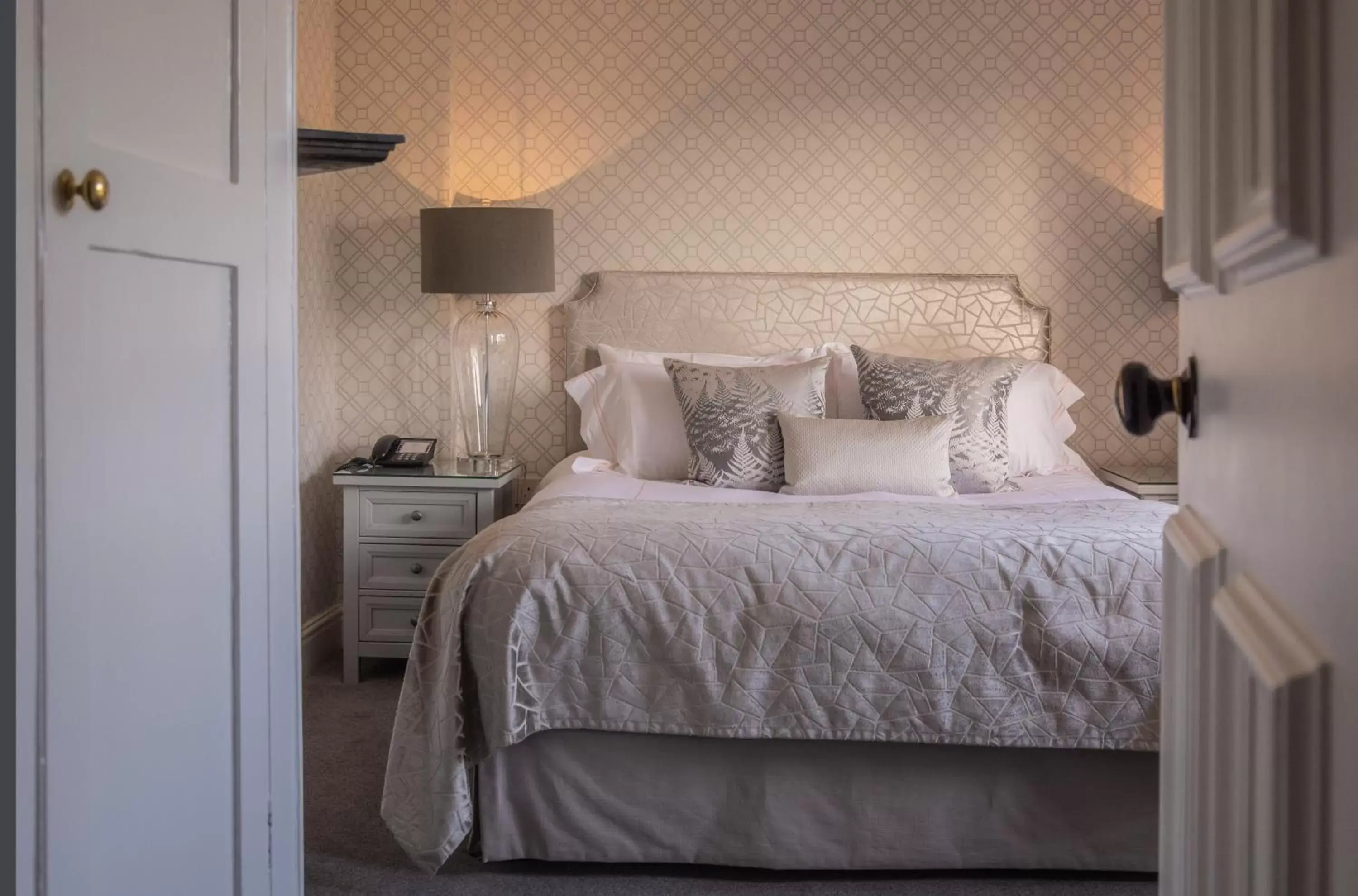 Junior Suite with Garden View in Fischers Baslow Hall - Chatsworth Junior Suite with Garden View in Fischers Baslow Hall - Chatsworth