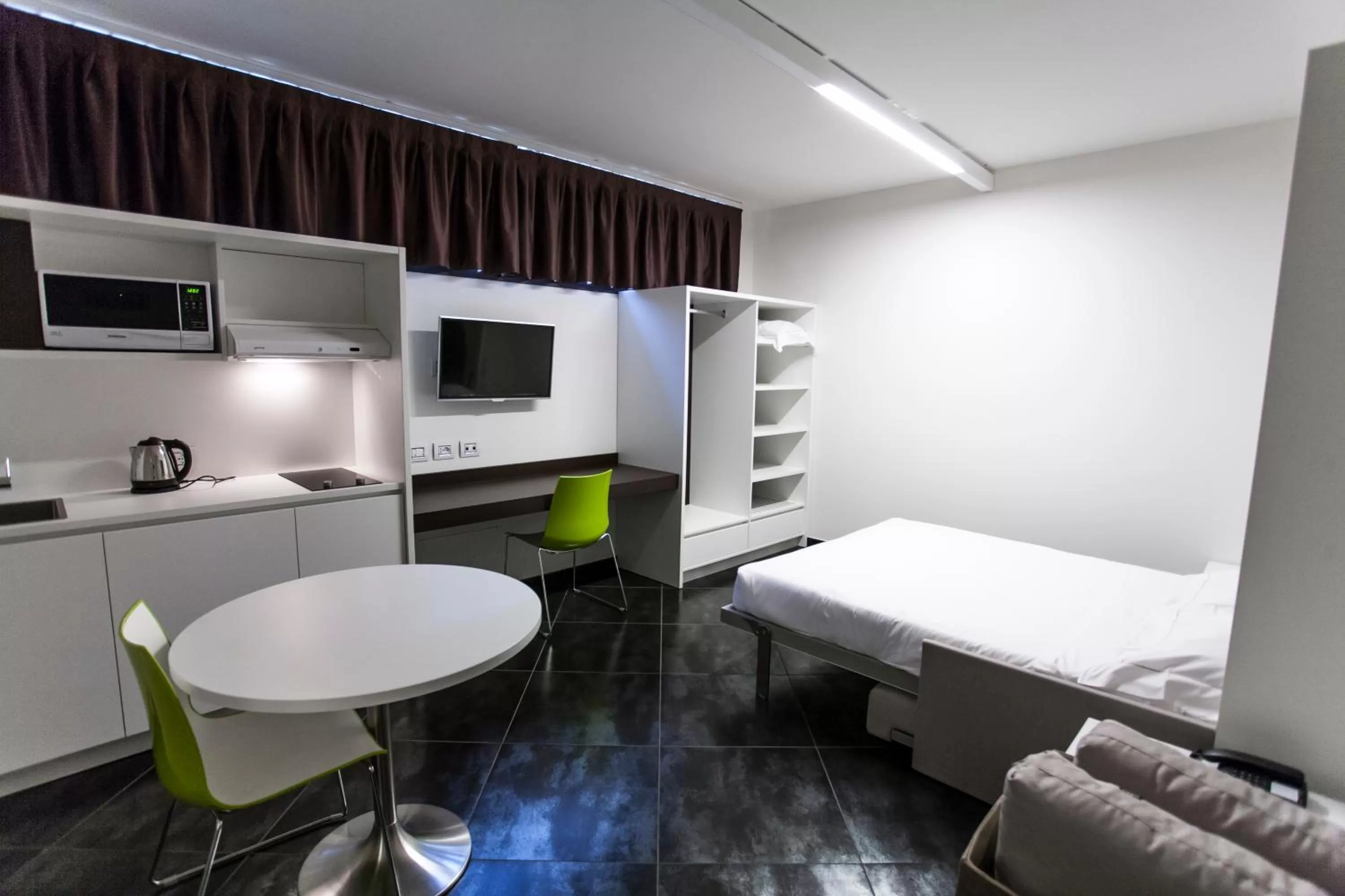 Bed in 57 Reshotel Orio