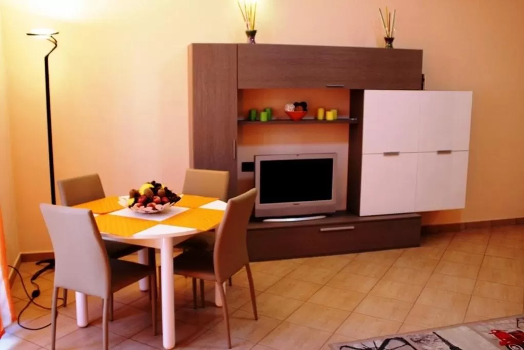 Living room, Dining Area in Tortugas B&B