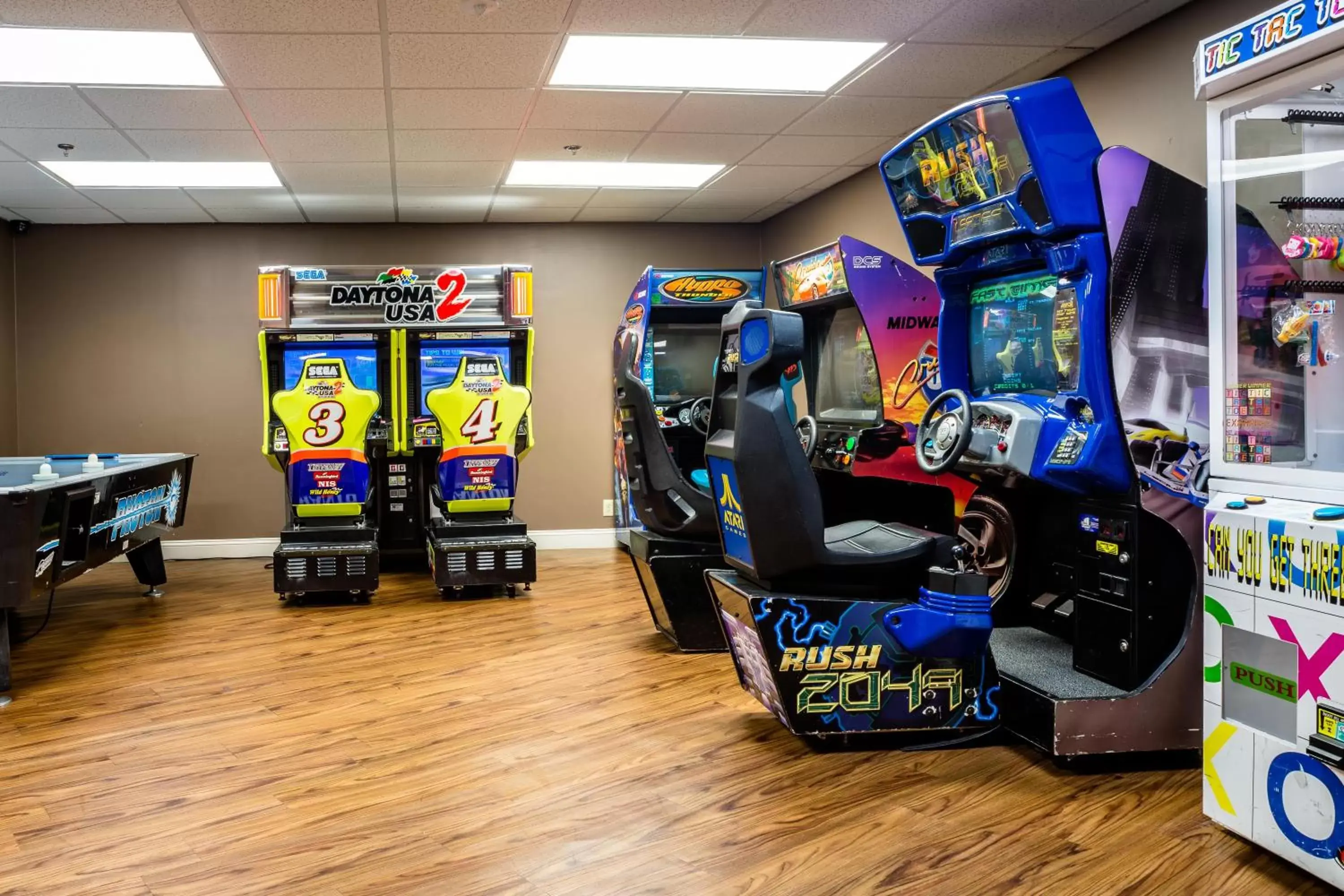 Game Room, Casino in Colonial Hotel