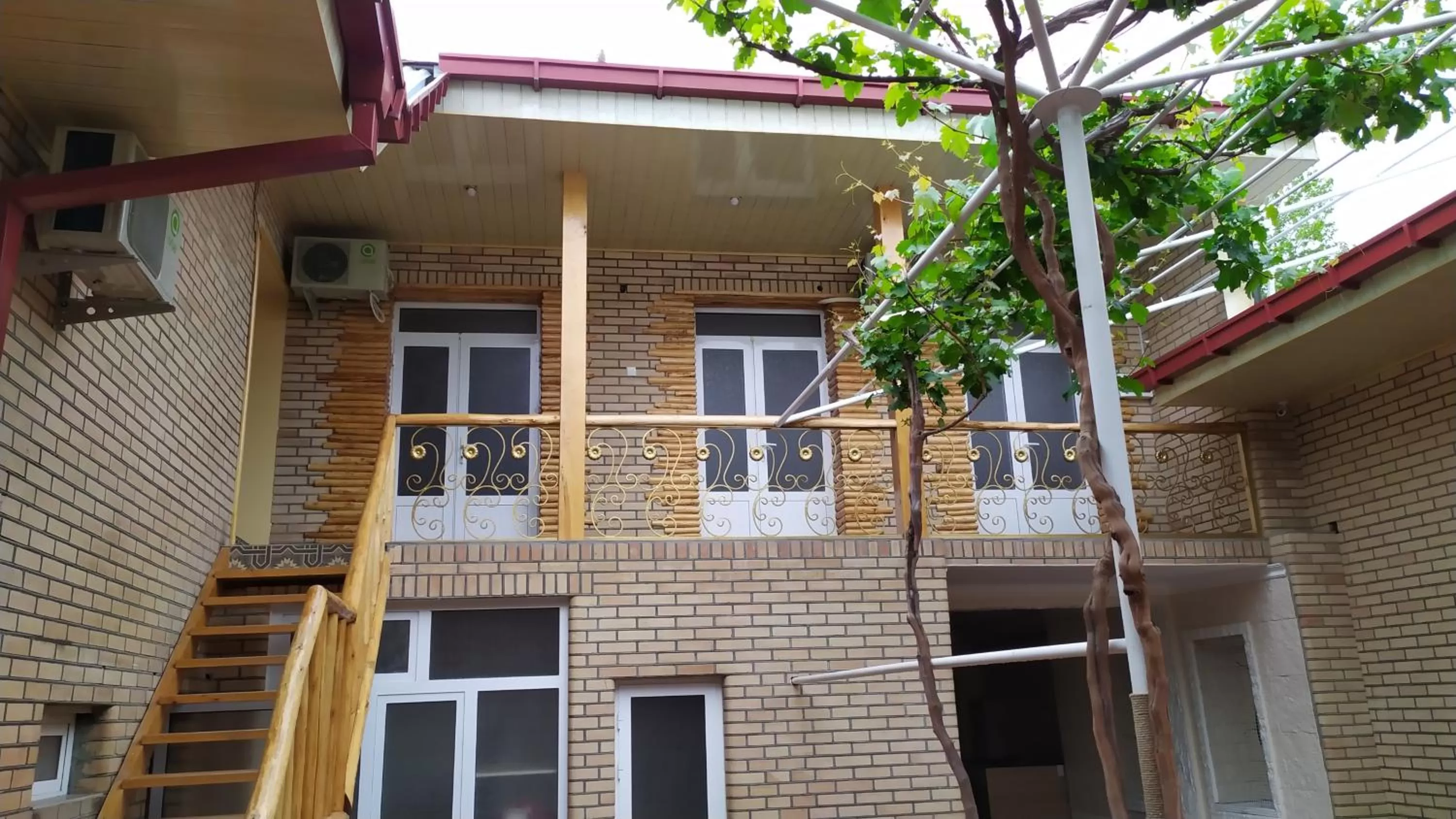 Property Building in Alisher B&B Chorbog'