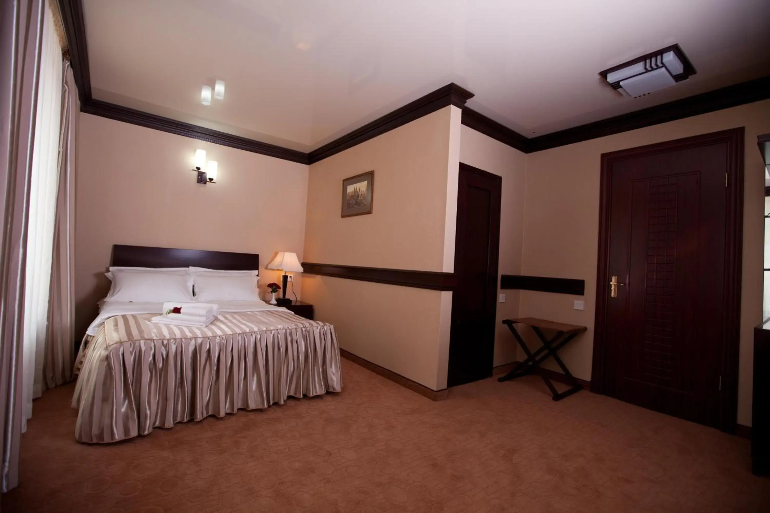 Bed in Best Western Plus Paradise Hotel Dilijan