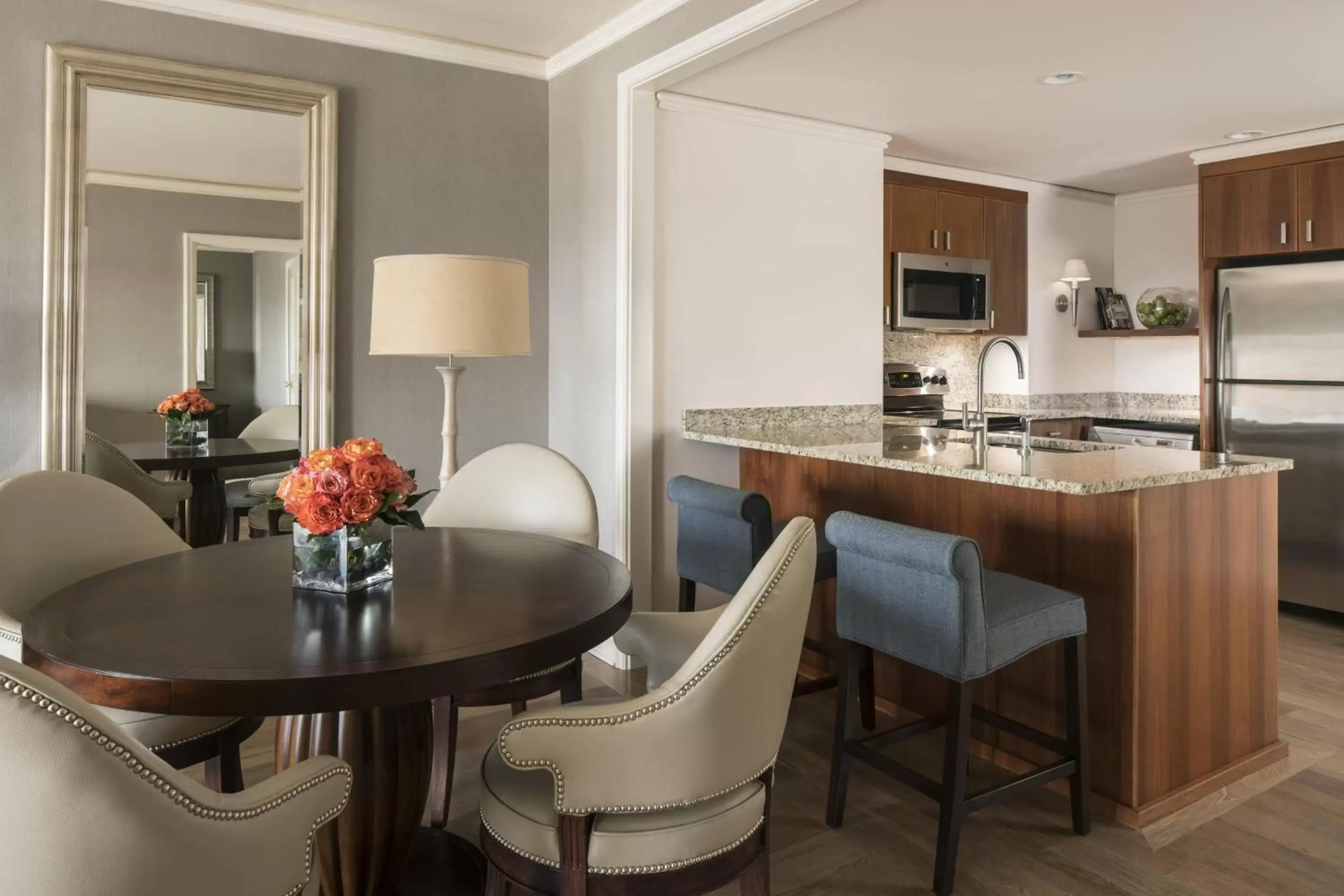 Photo of the whole room, Kitchen/Kitchenette in The Ritz-Carlton, St. Louis