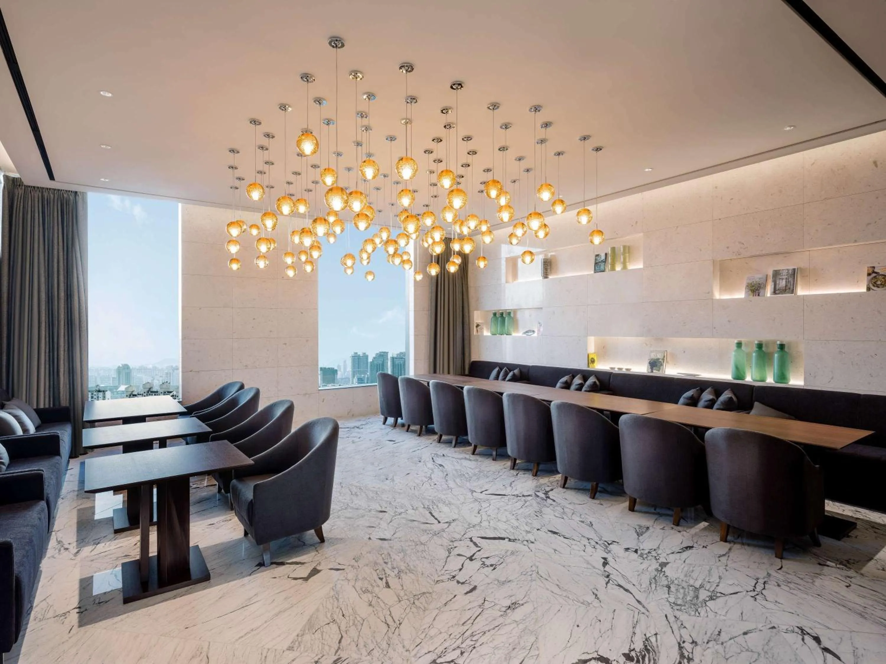 Restaurant/places to eat in Novotel Suites Ambassador Seoul Yongsan