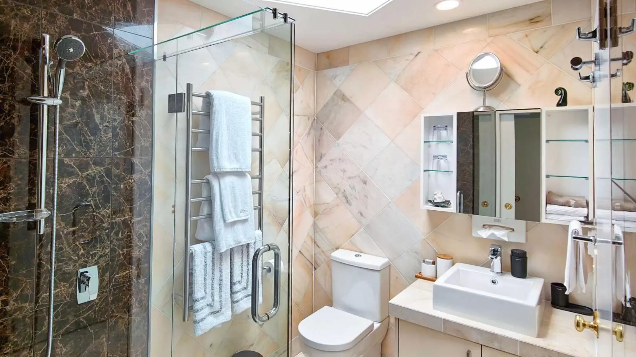 Bathroom in Moon Gate Villa Bathroom in Moon Gate Villa