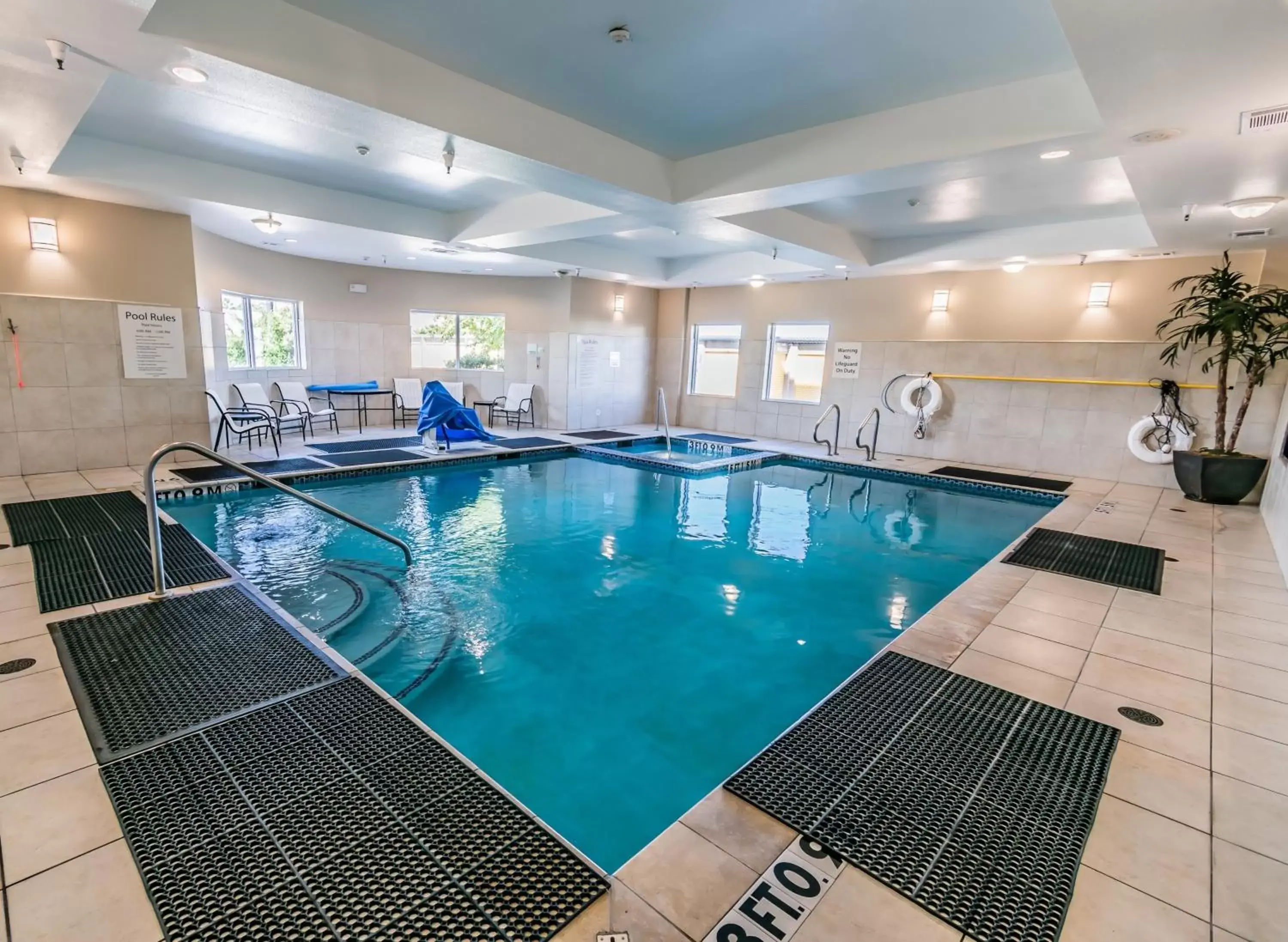 Swimming Pool in Holiday Inn Houston-Webster, an IHG Hotel