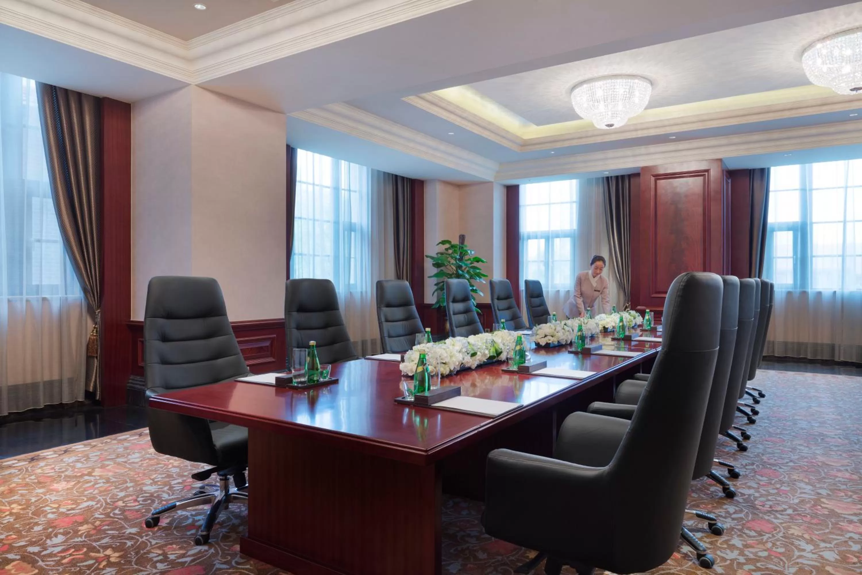 Meeting/conference room in InterContinental Shanghai Ruijin by IHG - Downtown Historic Iconic Garden Hotel