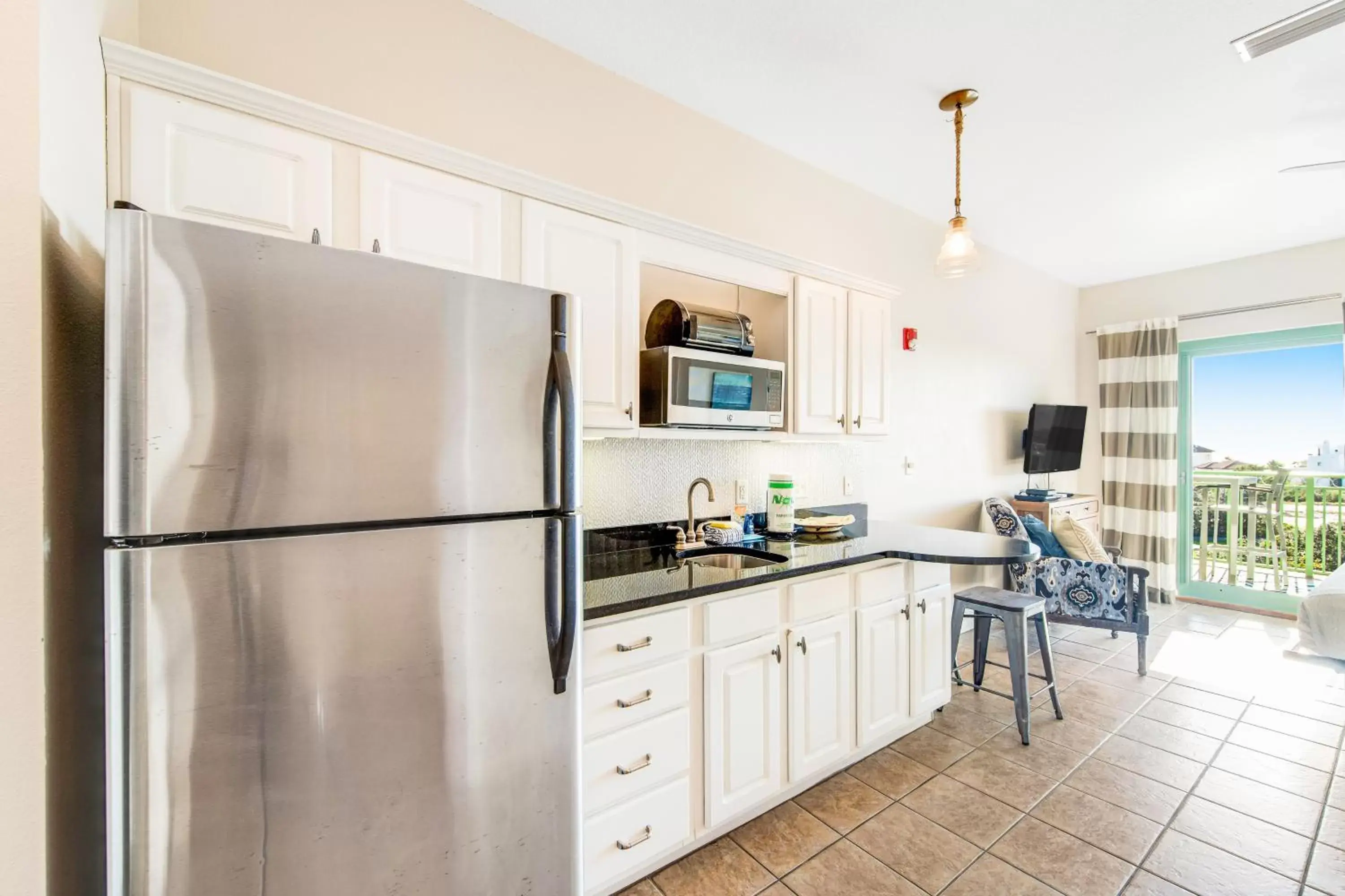 Kitchen/Kitchenette in Inn at Seacrest 403